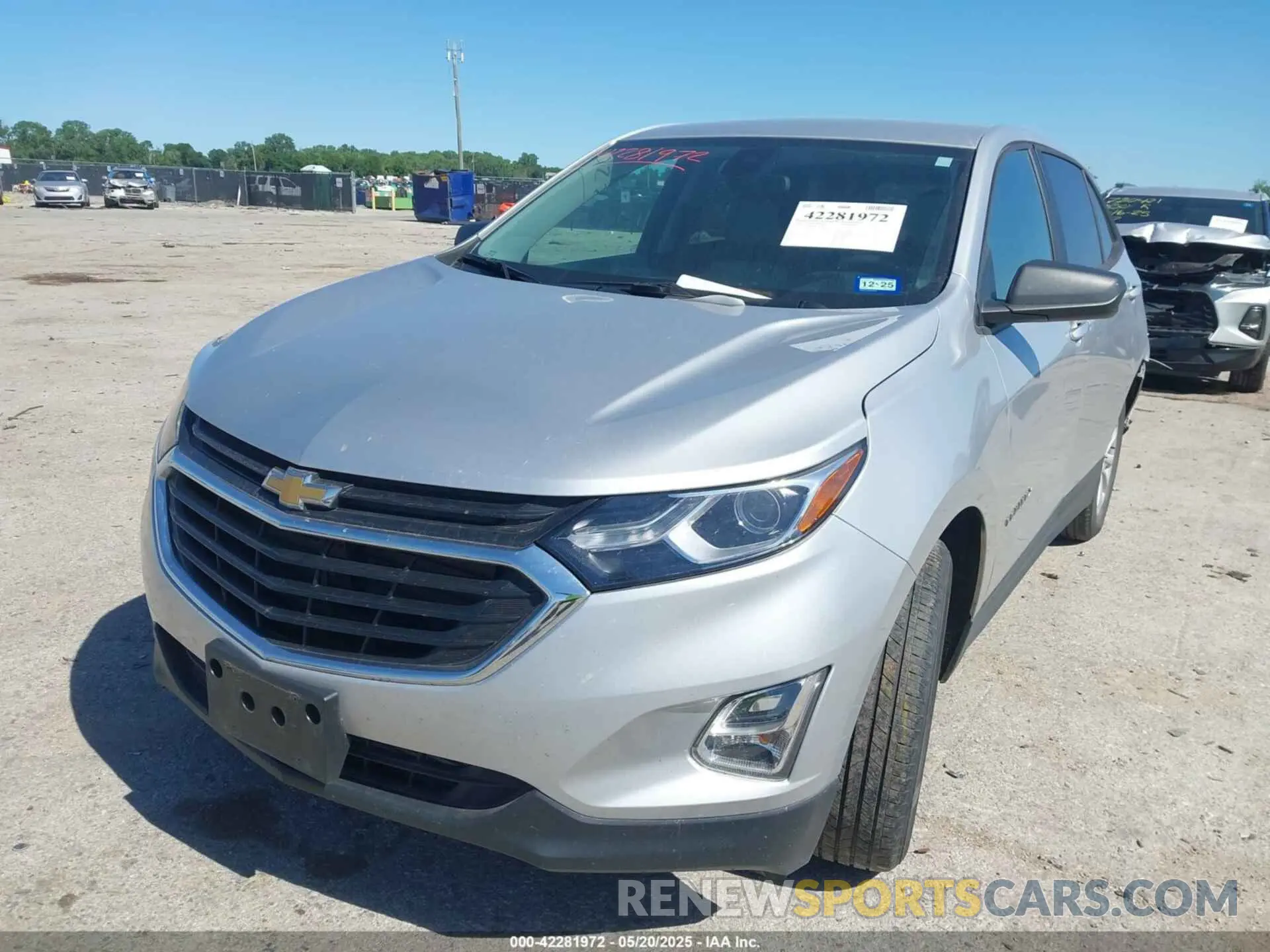 2 fotografías del automóvil dañado 3GNAXHEV9MS143988 CHEVROLET EQUINOX 2021