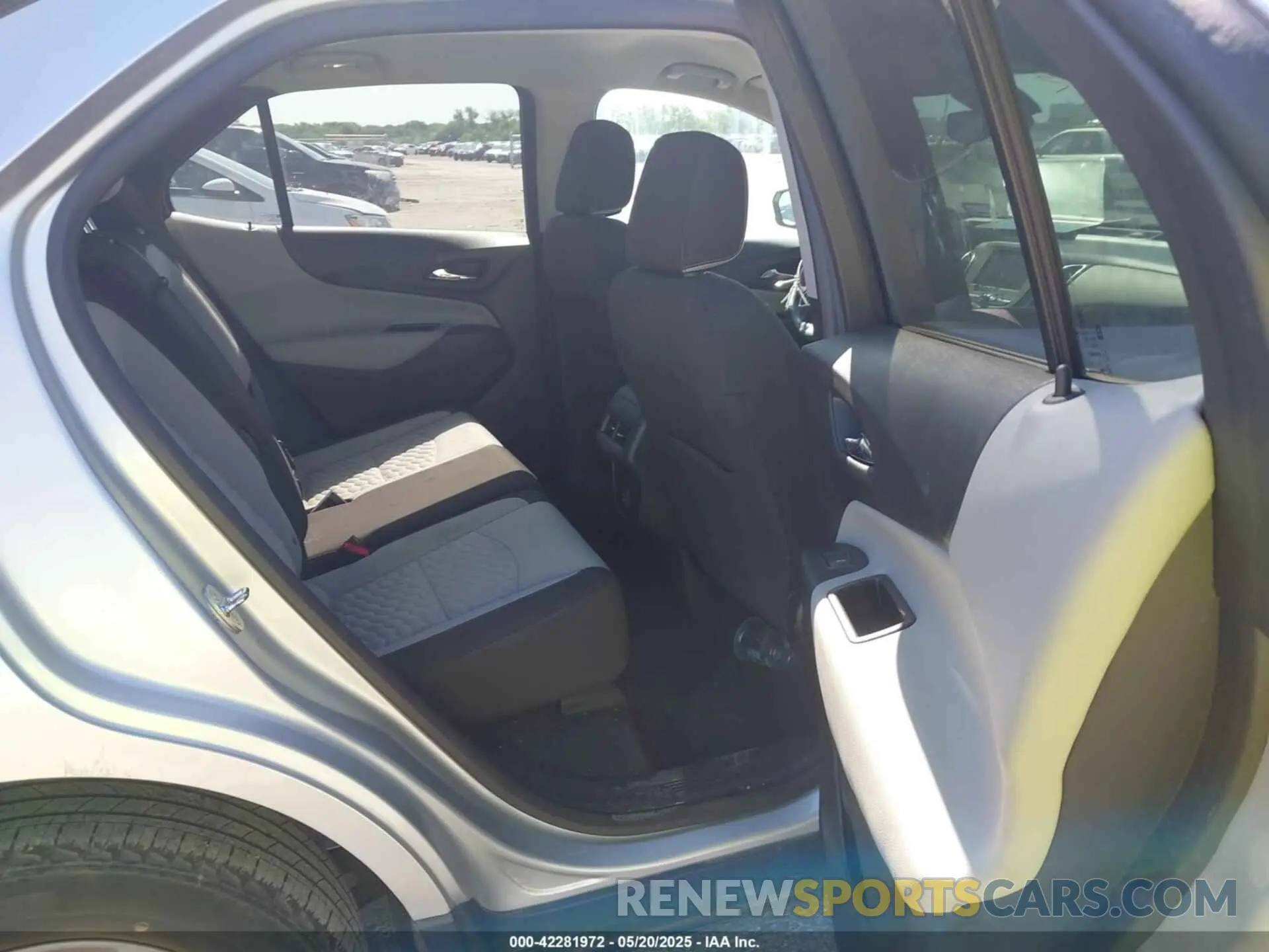 8 fotografías del automóvil dañado 3GNAXHEV9MS143988 CHEVROLET EQUINOX 2021