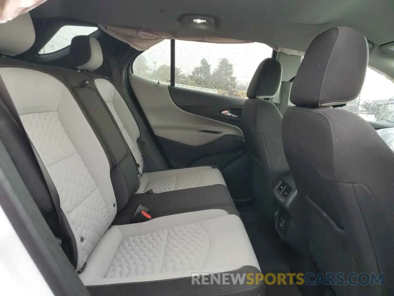 11 fotografías del automóvil dañado 3GNAXHEVXMS111681 CHEVROLET EQUINOX 2021