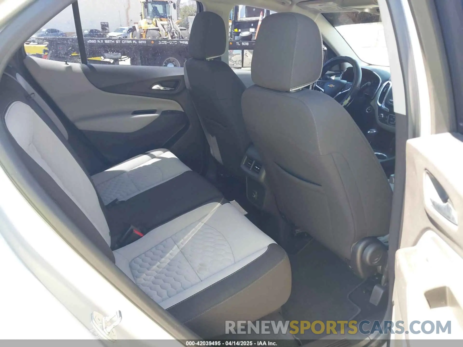 8 fotografías del automóvil dañado 3GNAXHEVXMS116802 CHEVROLET EQUINOX 2021