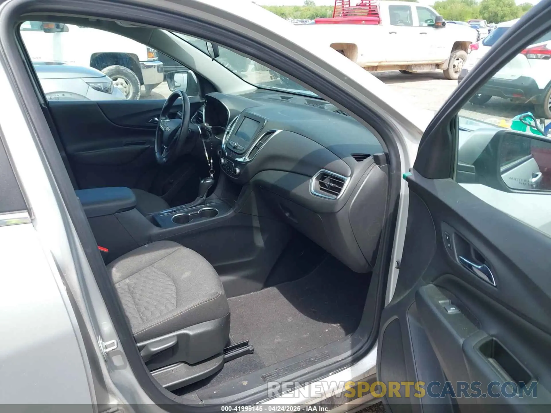 5 fotografías del automóvil dañado 3GNAXJEV0MS161822 CHEVROLET EQUINOX 2021