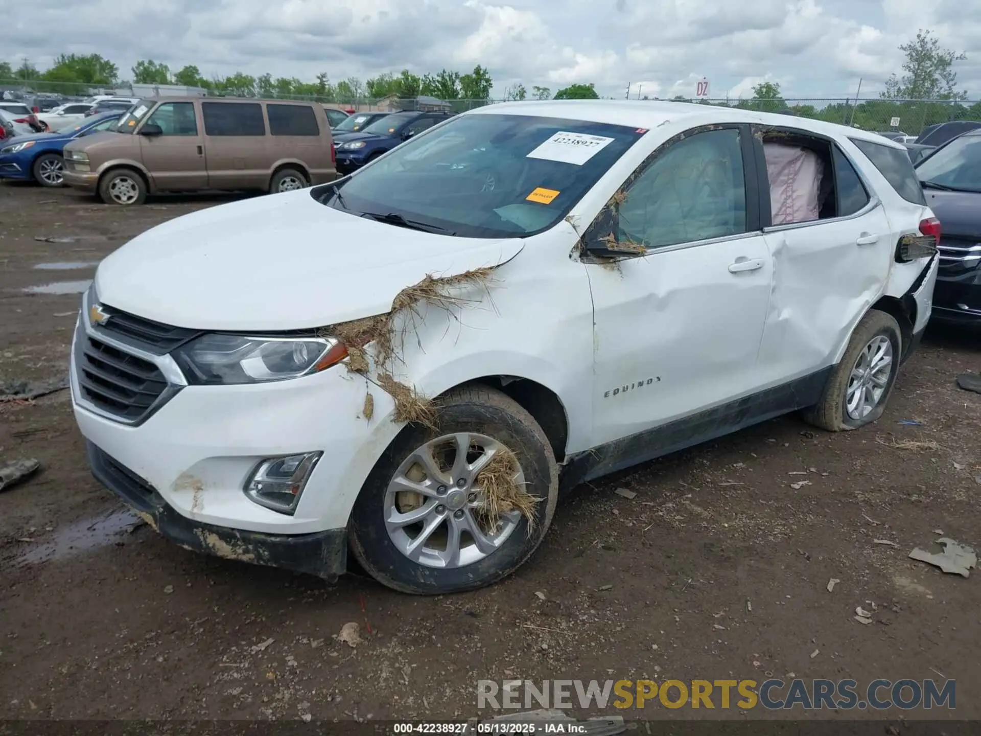 2 fotografías del automóvil dañado 3GNAXJEV1MS122656 CHEVROLET EQUINOX 2021