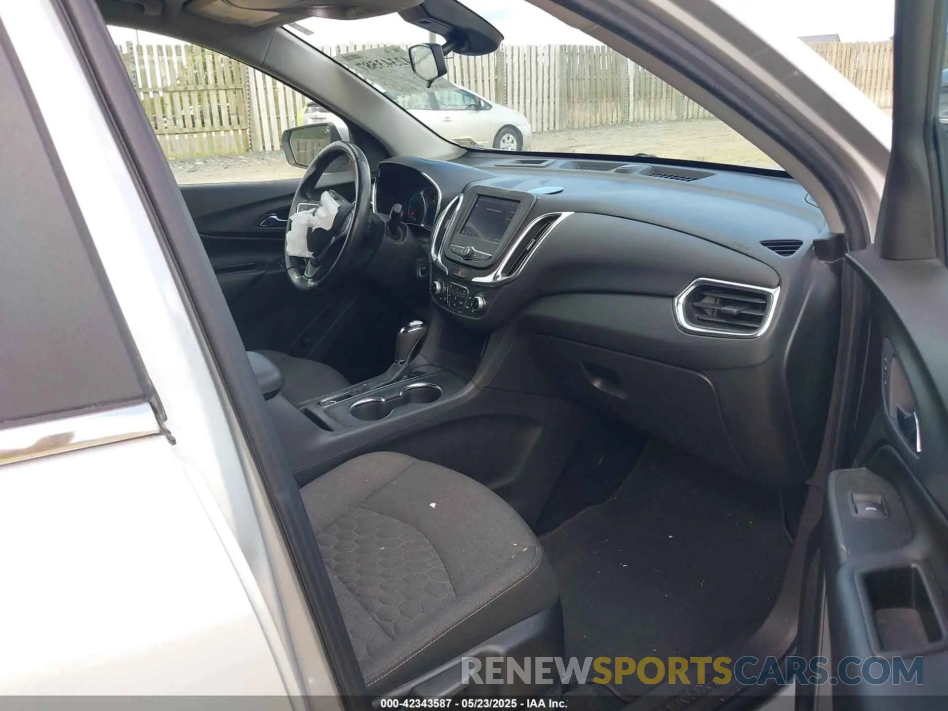 5 fotografías del automóvil dañado 3GNAXJEV5MS161556 CHEVROLET EQUINOX 2021