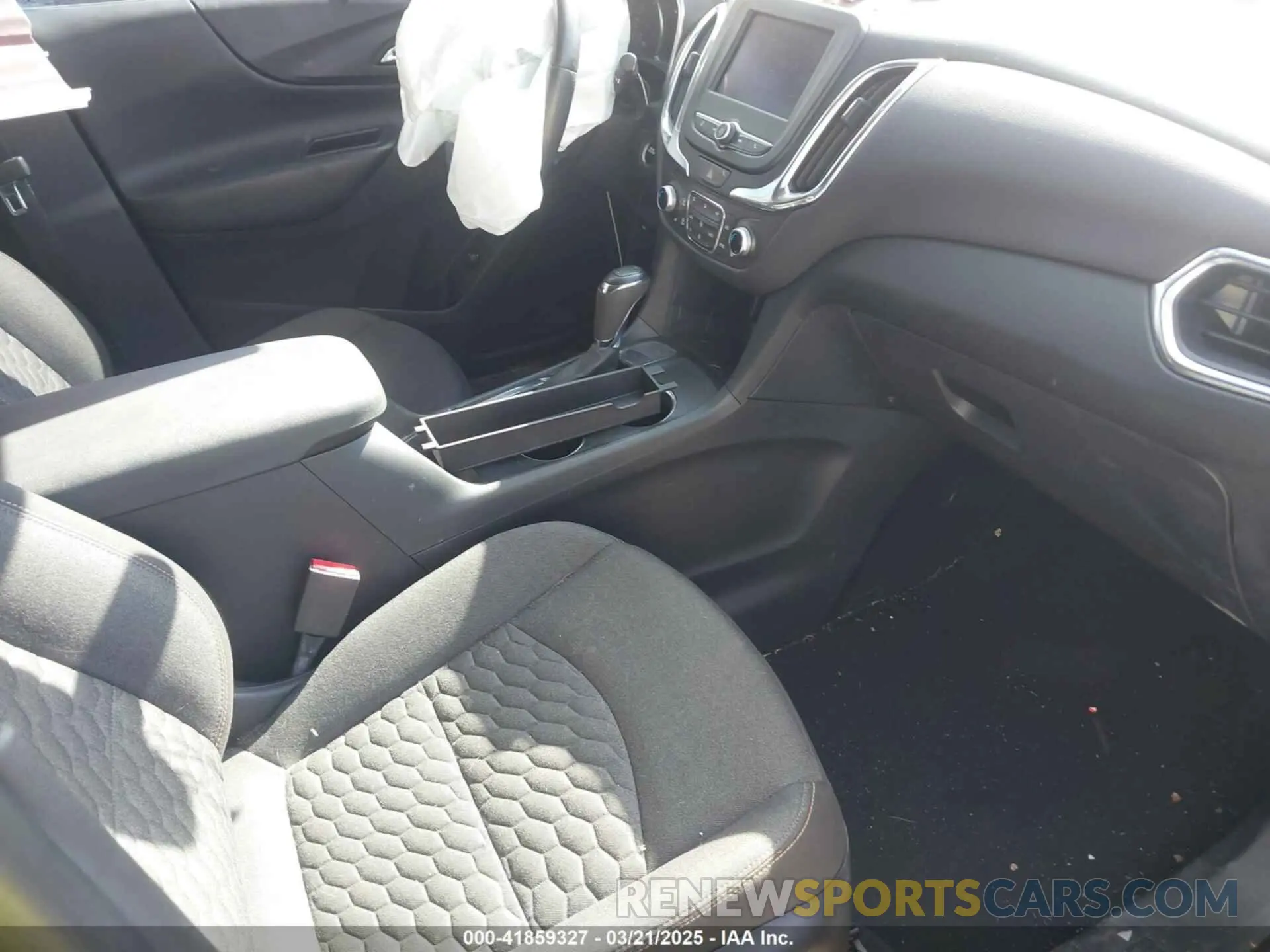 5 fotografías del automóvil dañado 3GNAXKEV0ML378657 CHEVROLET EQUINOX 2021