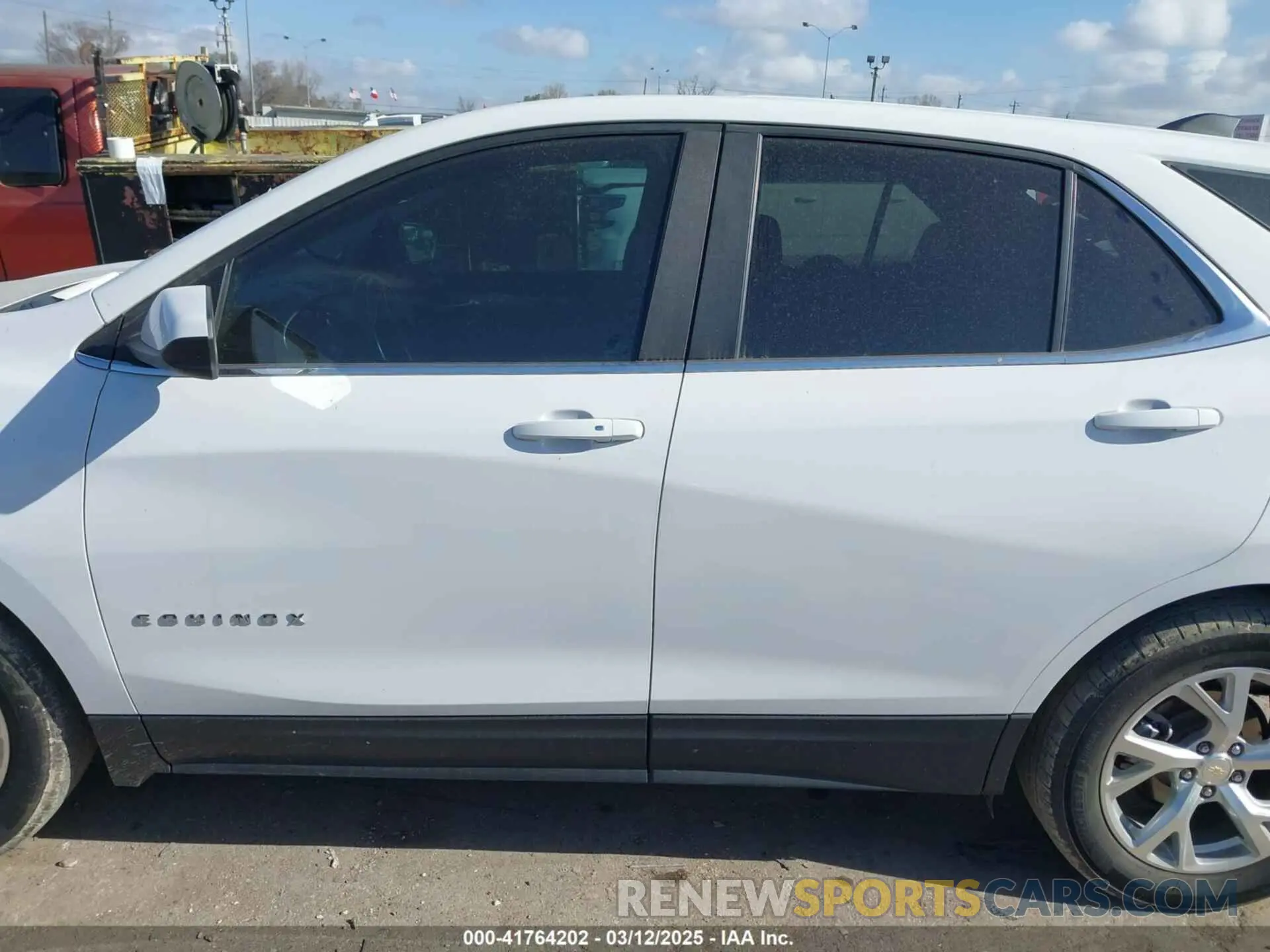 14 fotografías del automóvil dañado 3GNAXKEV1ML351581 CHEVROLET EQUINOX 2021