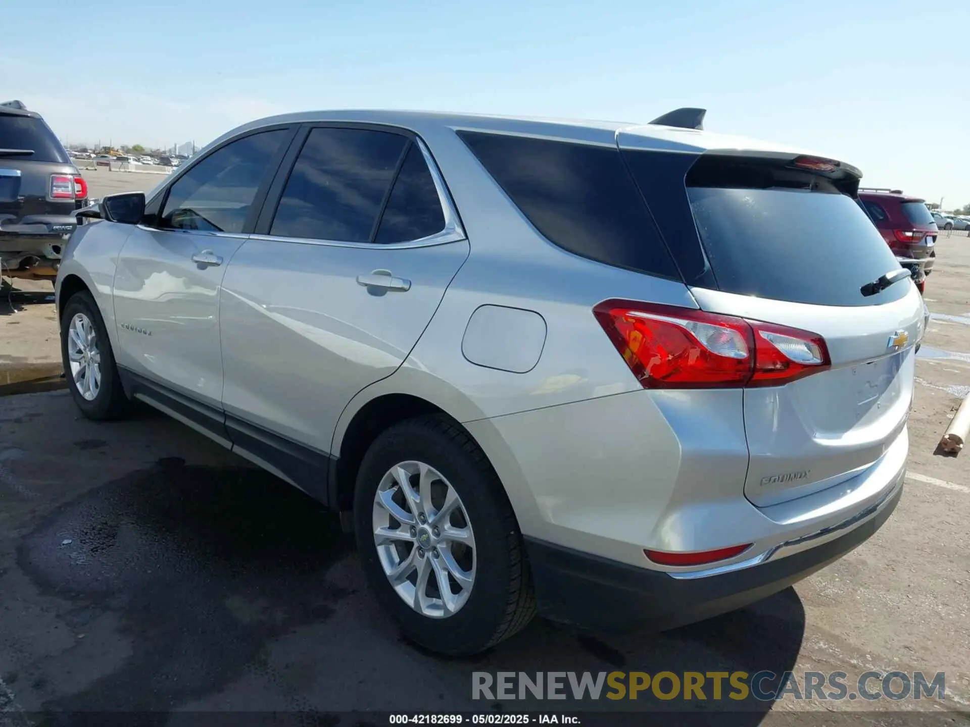 3 fotografías del automóvil dañado 3GNAXKEV3MS127136 CHEVROLET EQUINOX 2021
