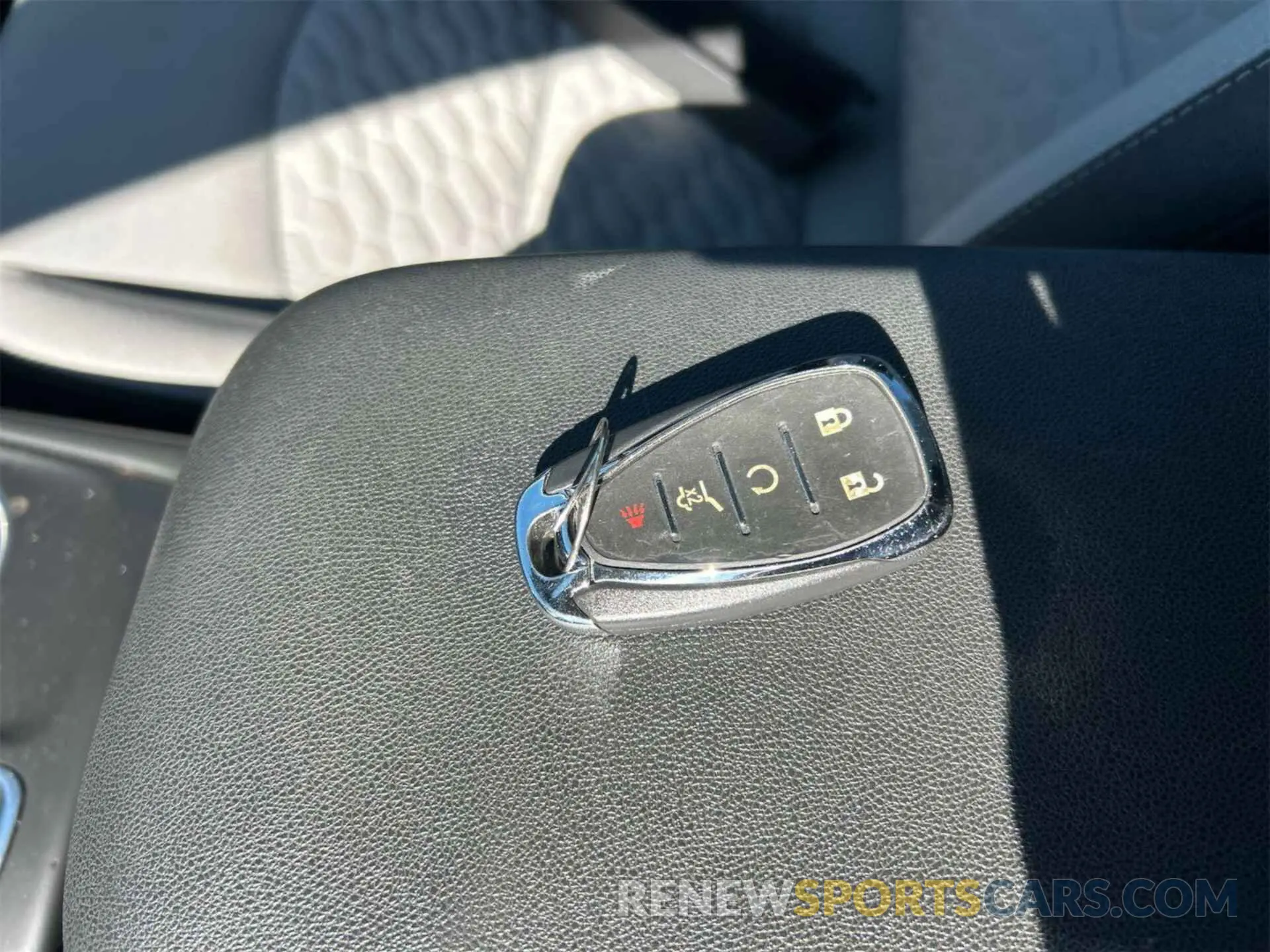 4 fotografías del automóvil dañado 3GNAXKEV4ML389144 CHEVROLET EQUINOX 2021