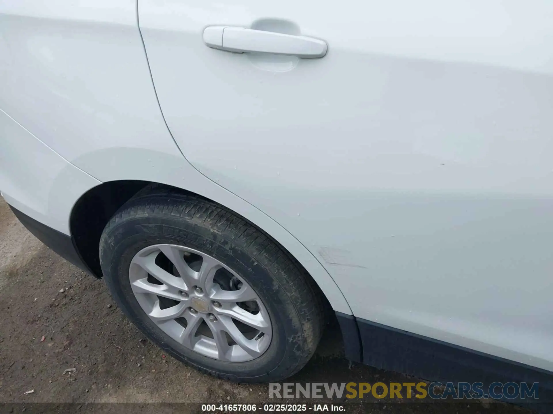 15 fotografías del automóvil dañado 3GNAXKEV4MS172862 CHEVROLET EQUINOX 2021