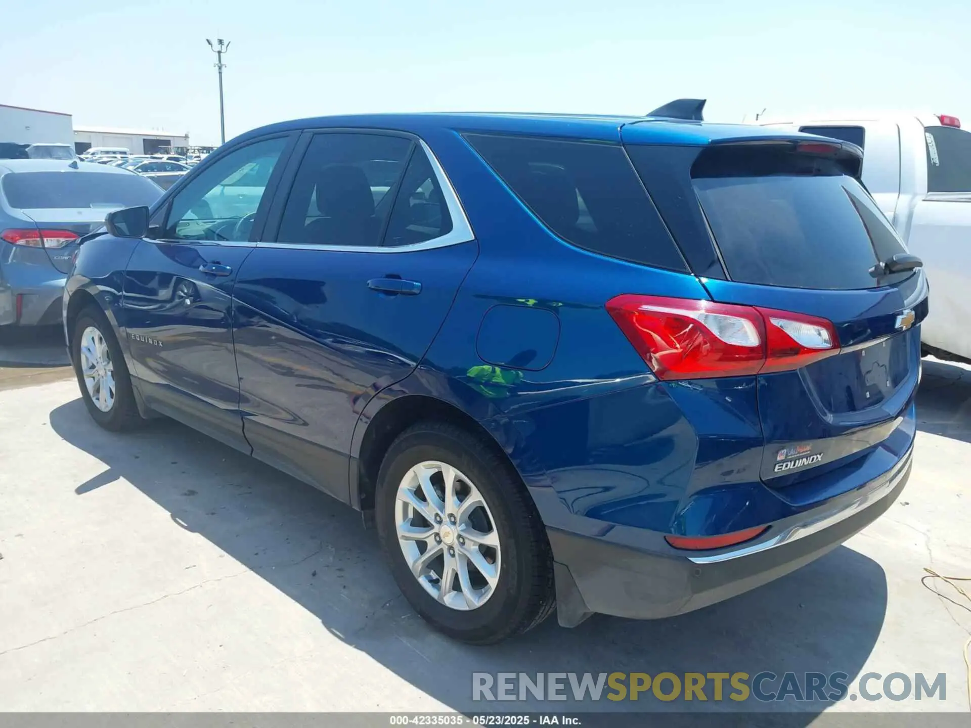 3 fotografías del automóvil dañado 3GNAXKEV7ML365811 CHEVROLET EQUINOX 2021