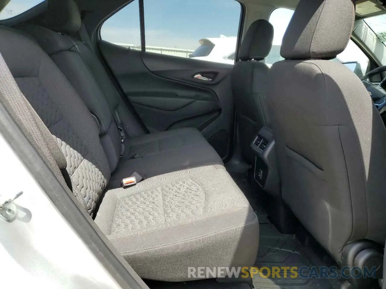 11 fotografías del automóvil dañado 3GNAXKEV9MS159329 CHEVROLET EQUINOX 2021