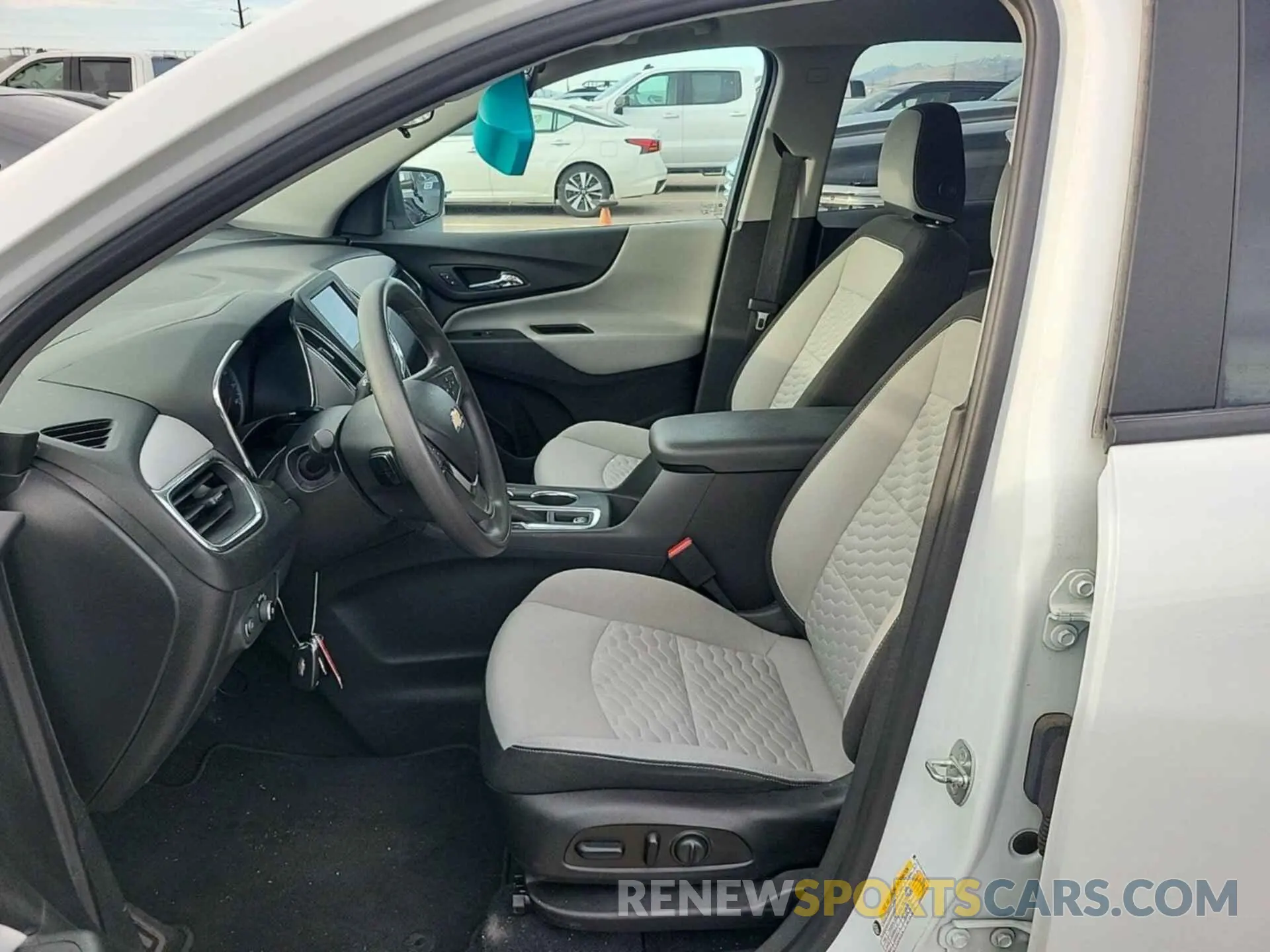 38 fotografías del automóvil dañado 3GNAXSEV5MS170327 CHEVROLET EQUINOX 2021