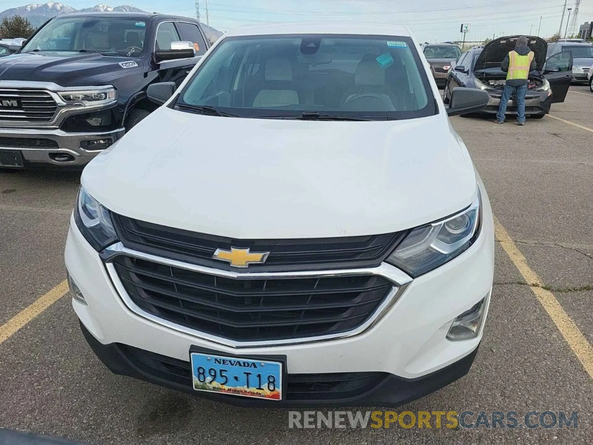 8 fotografías del automóvil dañado 3GNAXSEV5MS170327 CHEVROLET EQUINOX 2021