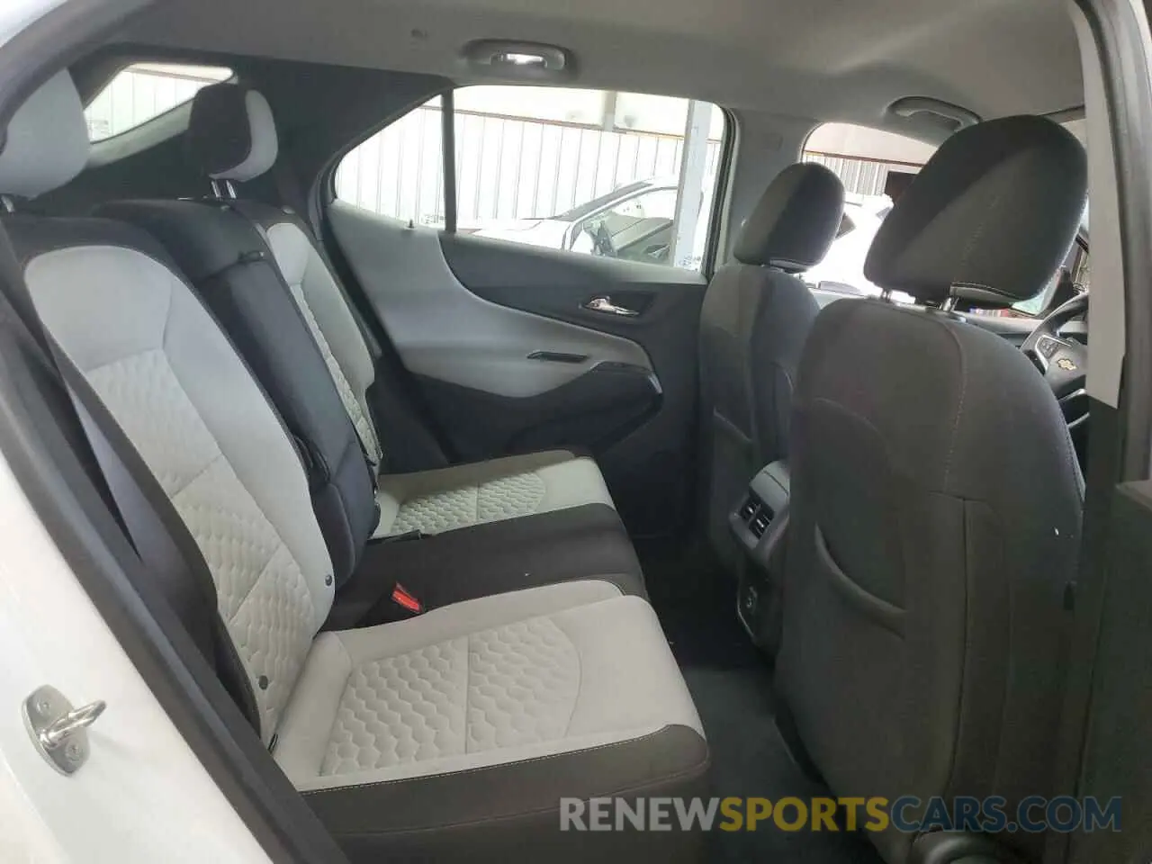 11 fotografías del automóvil dañado 3GNAXSEV6MS114543 CHEVROLET EQUINOX 2021