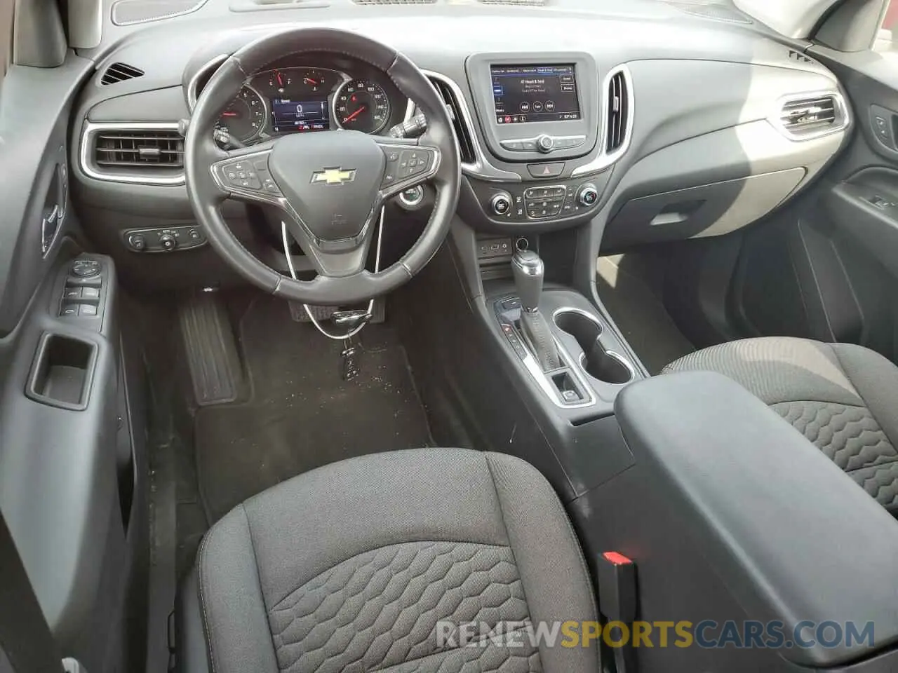 8 fotografías del automóvil dañado 3GNAXUEV0ML324643 CHEVROLET EQUINOX 2021