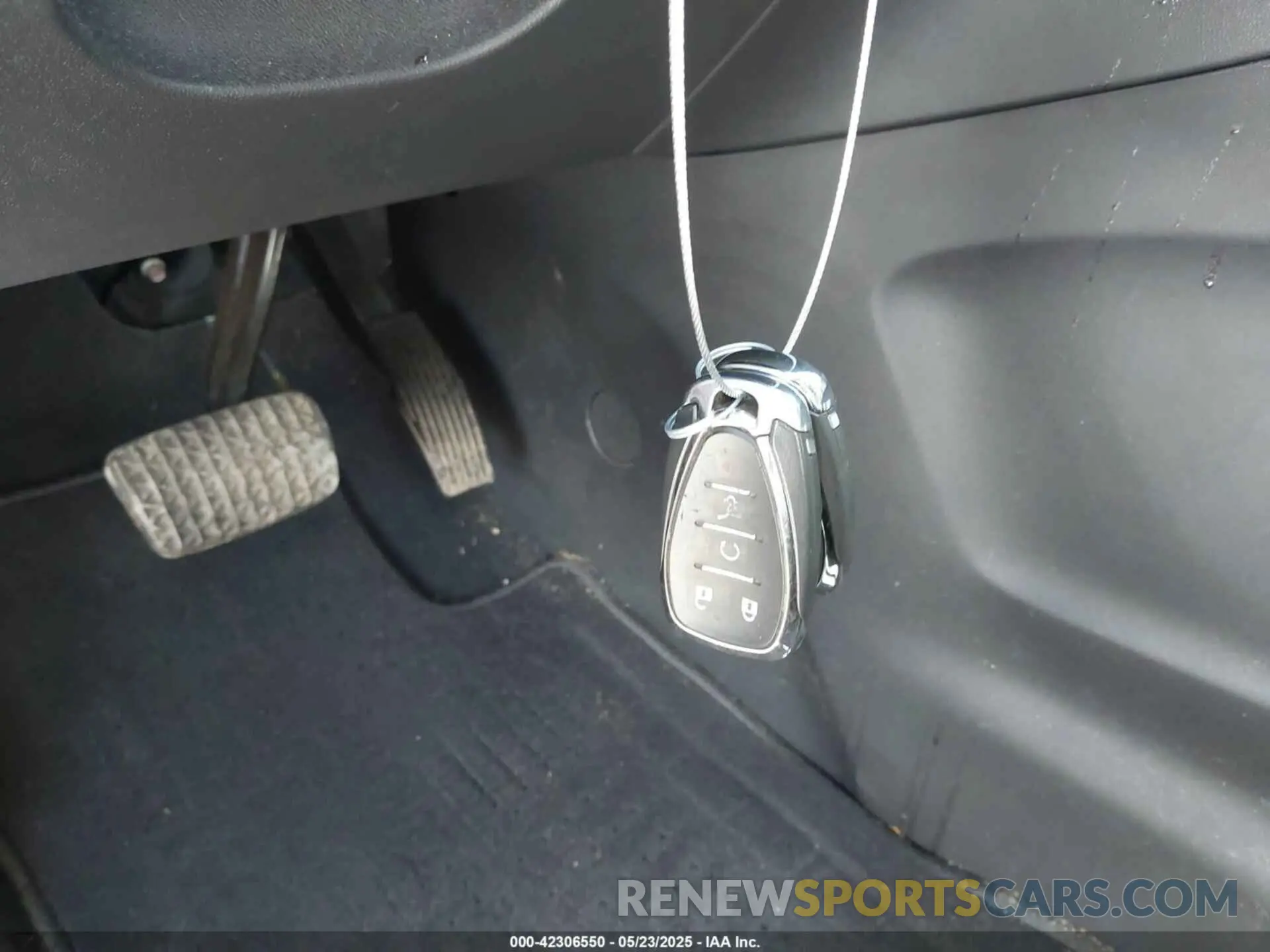 11 fotografías del automóvil dañado 3GNAXUEV0ML345556 CHEVROLET EQUINOX 2021