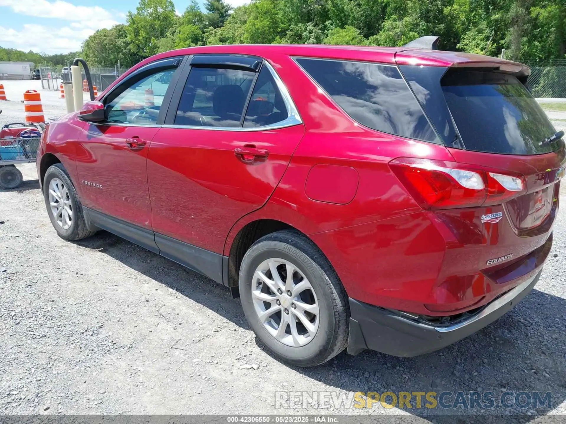 3 fotografías del automóvil dañado 3GNAXUEV0ML345556 CHEVROLET EQUINOX 2021