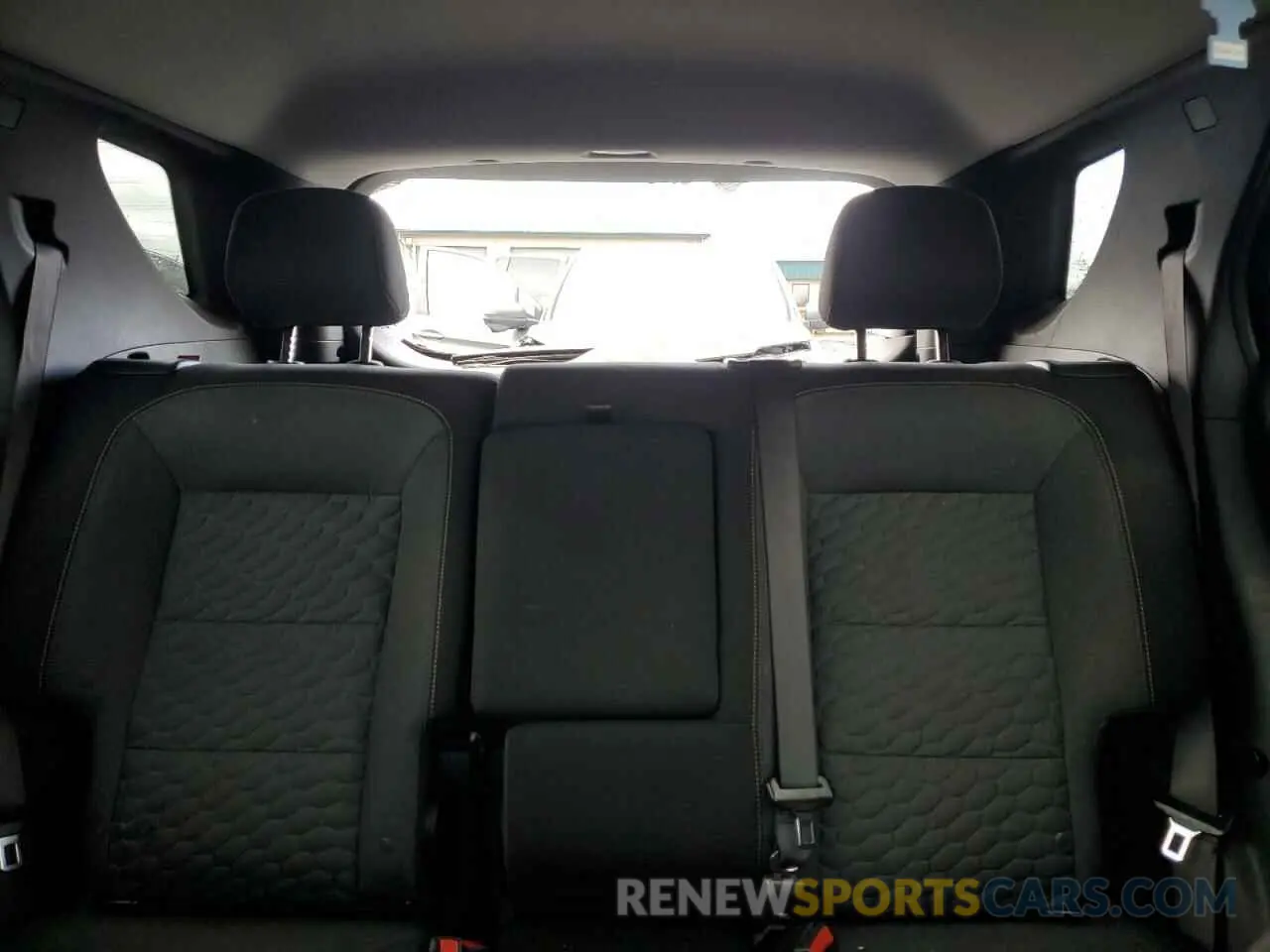 10 fotografías del automóvil dañado 3GNAXUEV0ML366438 CHEVROLET EQUINOX 2021