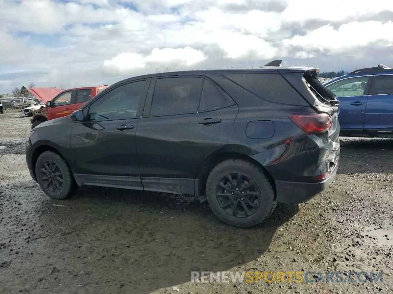 2 fotografías del automóvil dañado 3GNAXUEV0ML366438 CHEVROLET EQUINOX 2021