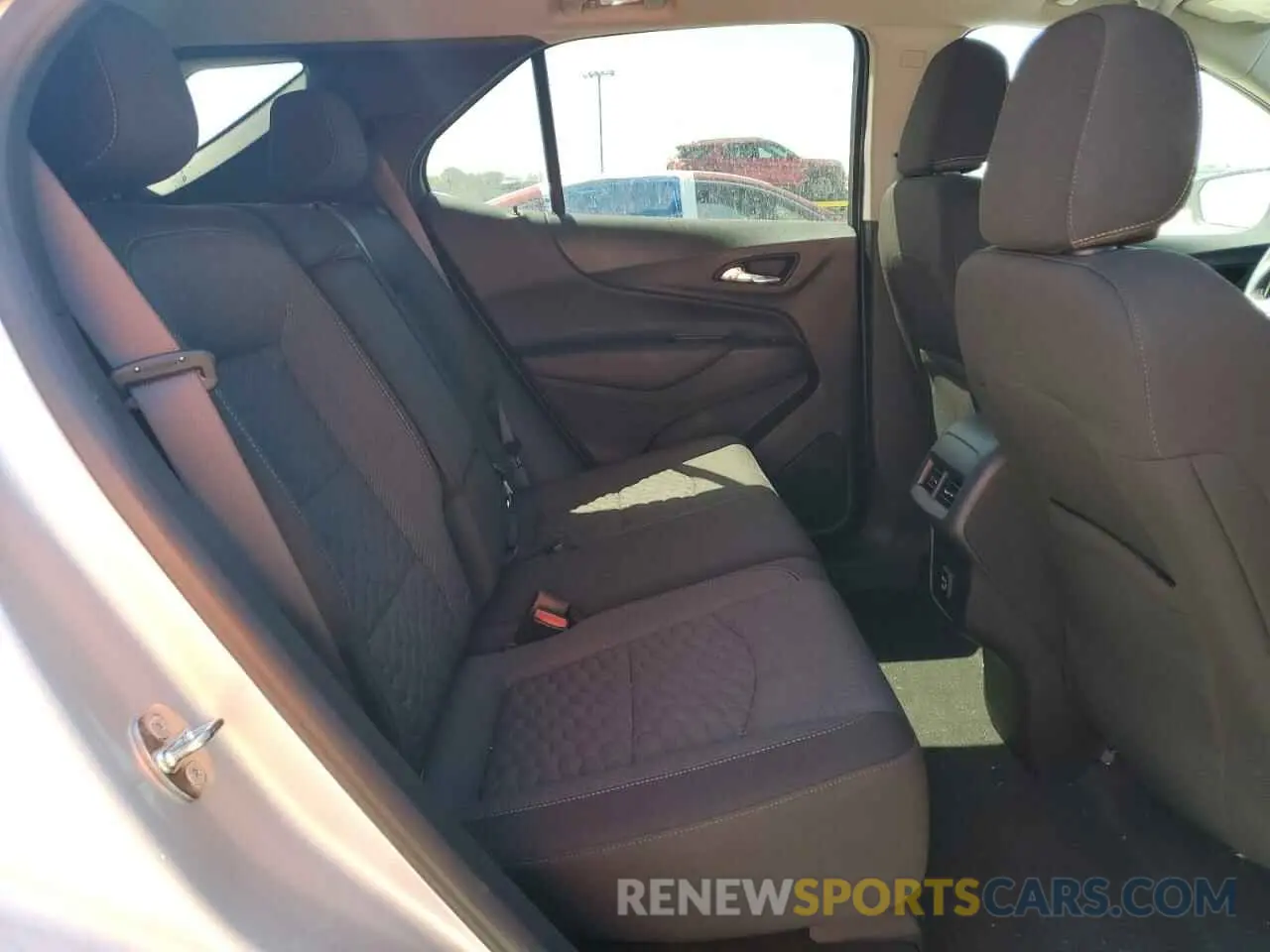 11 fotografías del automóvil dañado 3GNAXUEV0MS160011 CHEVROLET EQUINOX 2021