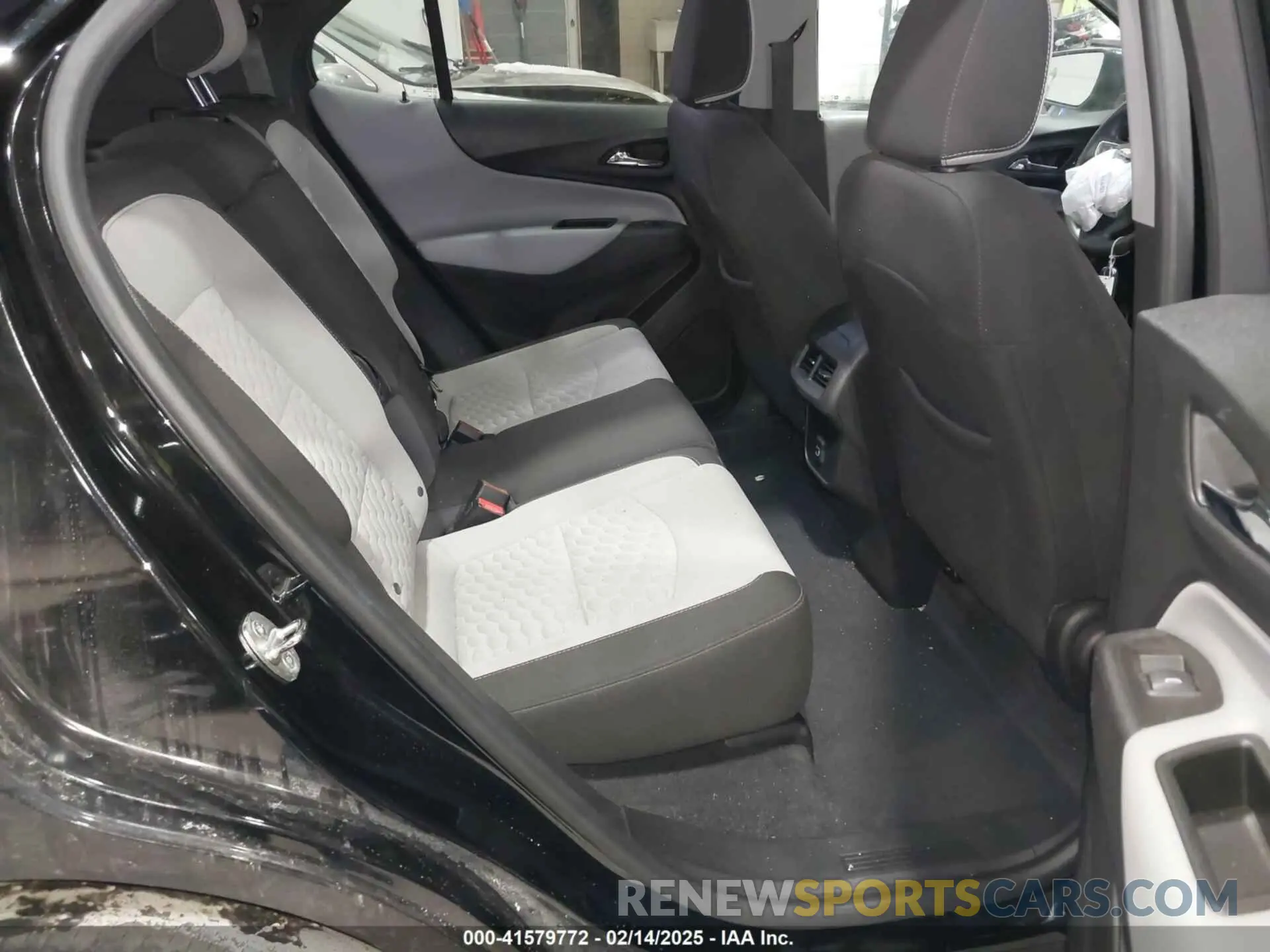 8 fotografías del automóvil dañado 3GNAXUEV1ML303834 CHEVROLET EQUINOX 2021