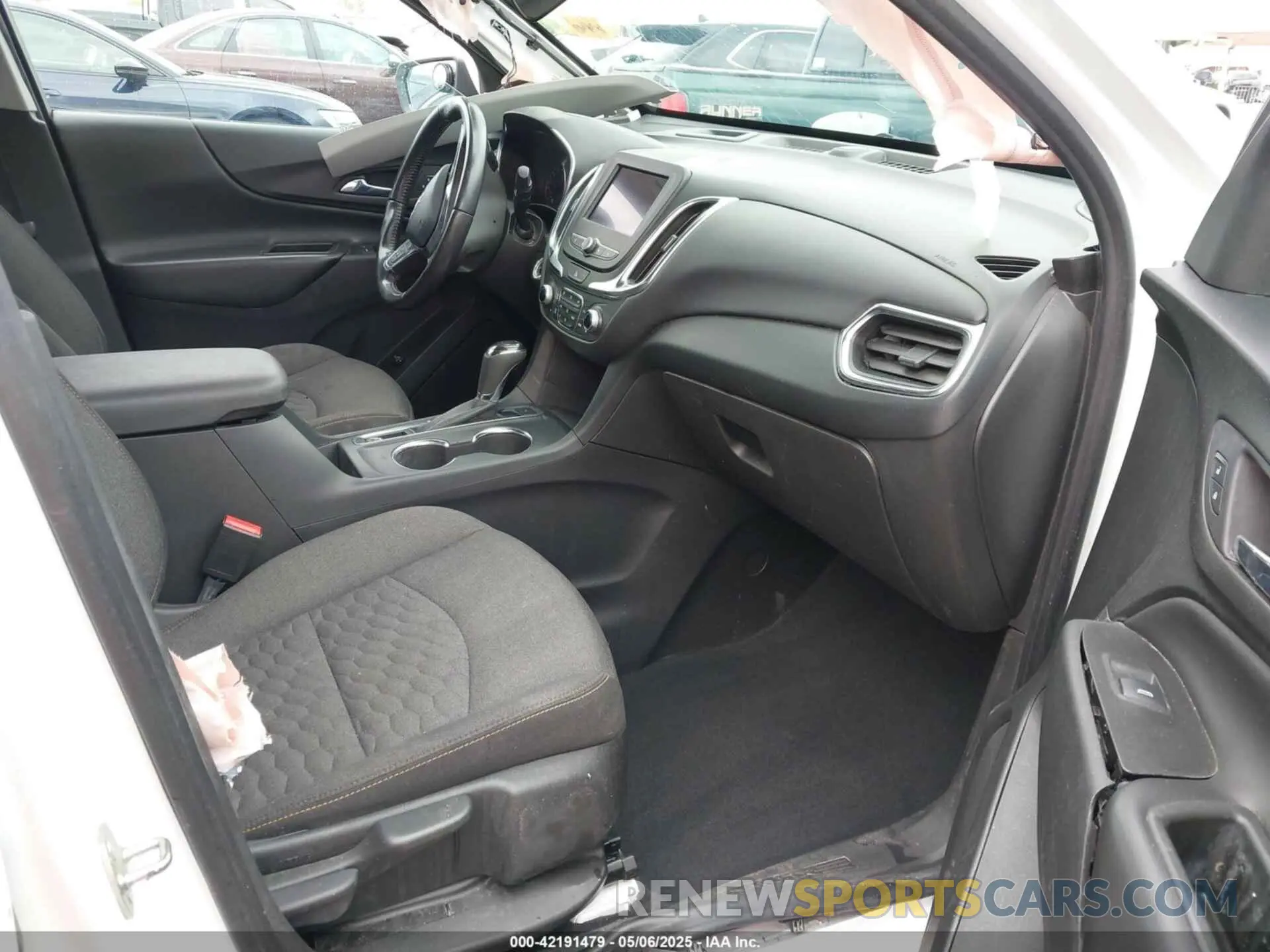 5 fotografías del automóvil dañado 3GNAXUEV1MS176153 CHEVROLET EQUINOX 2021