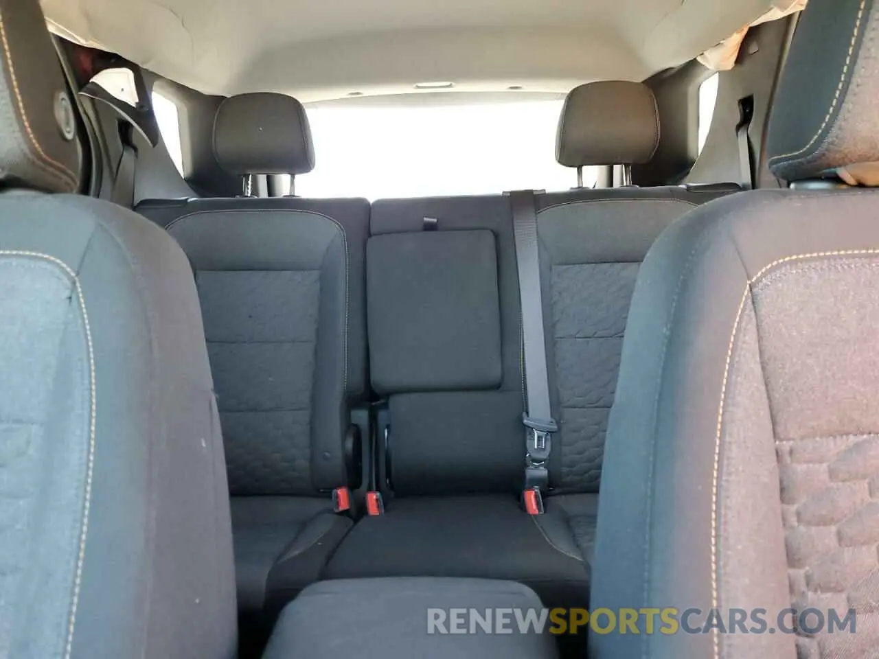 10 fotografías del automóvil dañado 3GNAXUEV2ML320769 CHEVROLET EQUINOX 2021