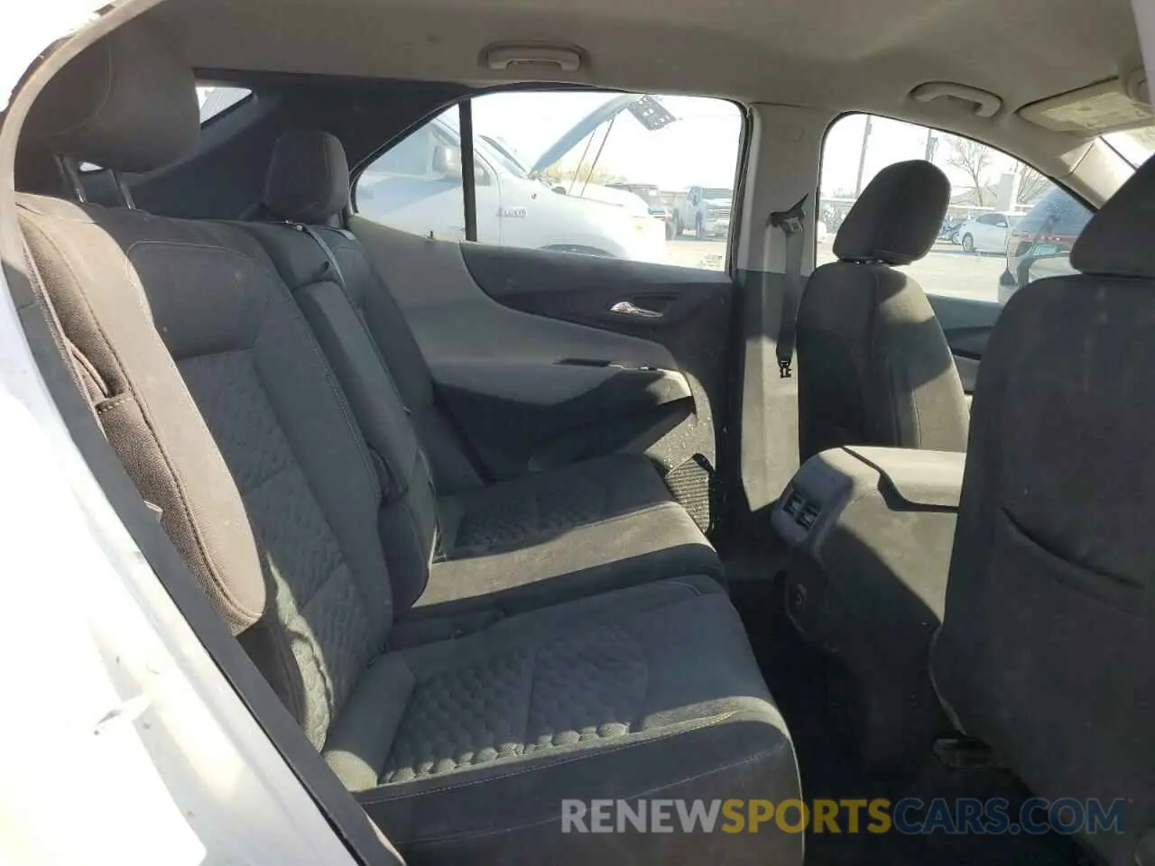 11 fotografías del automóvil dañado 3GNAXUEV2ML343775 CHEVROLET EQUINOX 2021