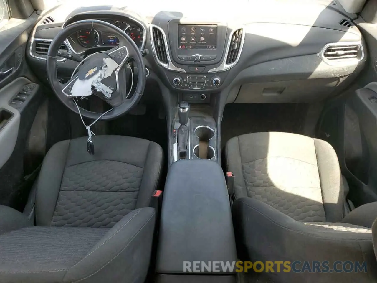 8 fotografías del automóvil dañado 3GNAXUEV2ML343775 CHEVROLET EQUINOX 2021