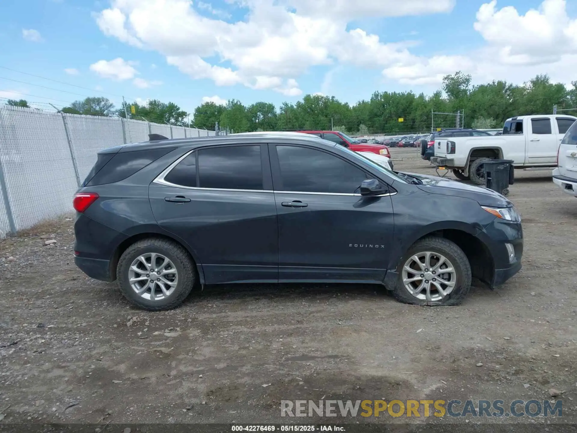 13 fotografías del automóvil dañado 3GNAXUEV2ML385900 CHEVROLET EQUINOX 2021