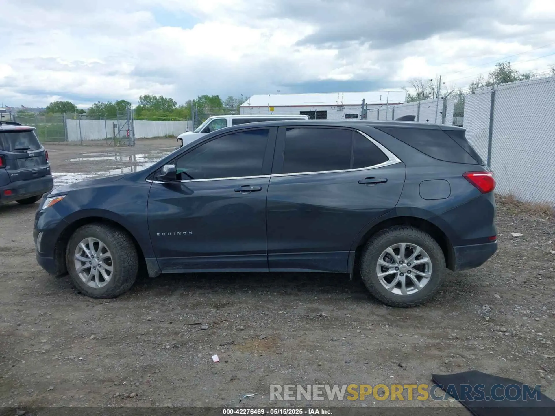 14 fotografías del automóvil dañado 3GNAXUEV2ML385900 CHEVROLET EQUINOX 2021
