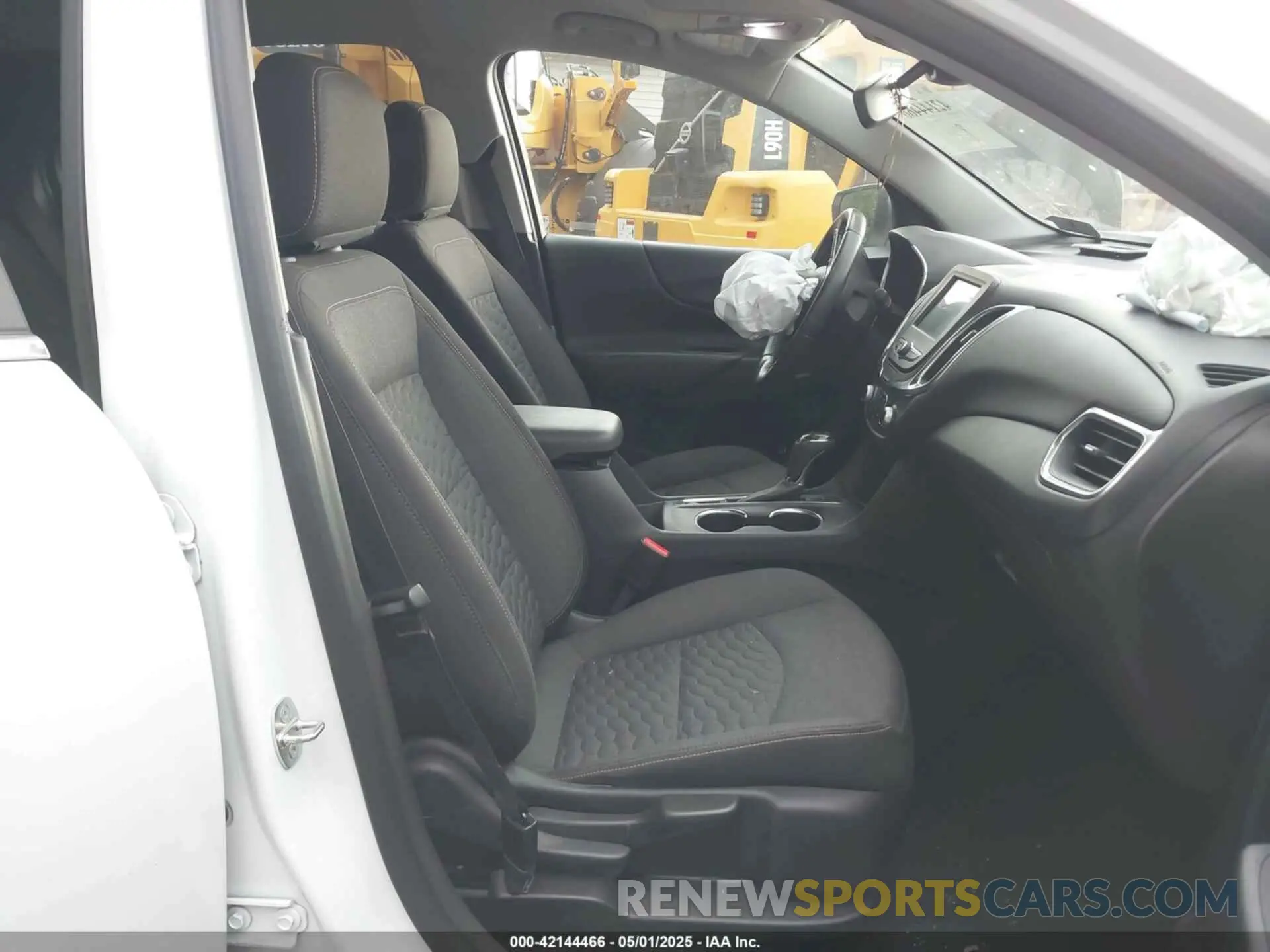 5 fotografías del automóvil dañado 3GNAXUEV2MS118777 CHEVROLET EQUINOX 2021