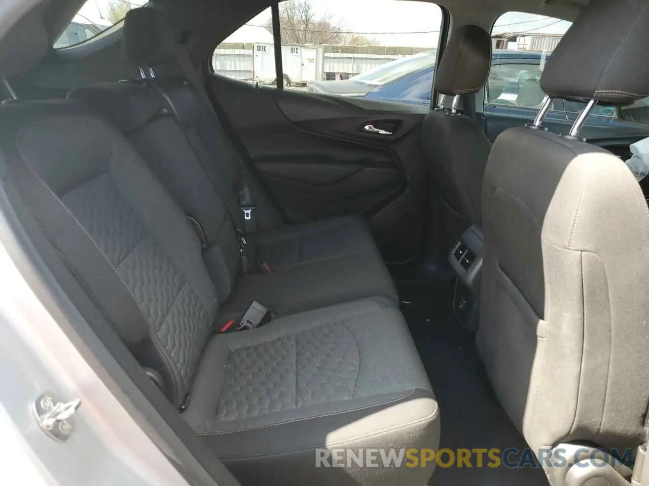 11 fotografías del automóvil dañado 3GNAXUEV3ML347933 CHEVROLET EQUINOX 2021