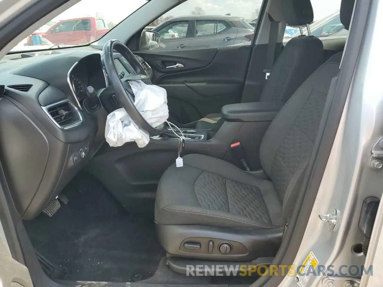 7 fotografías del automóvil dañado 3GNAXUEV3ML347933 CHEVROLET EQUINOX 2021