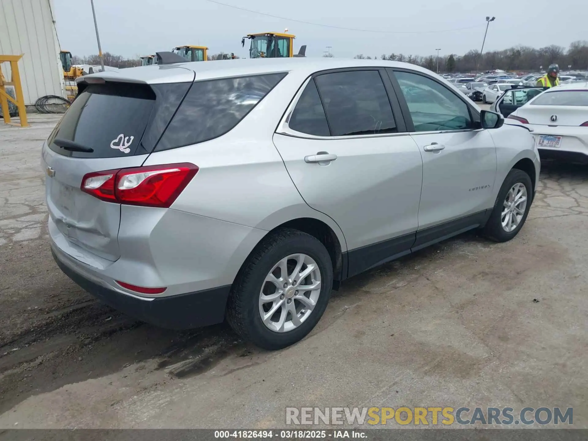 4 fotografías del automóvil dañado 3GNAXUEV3MS133823 CHEVROLET EQUINOX 2021