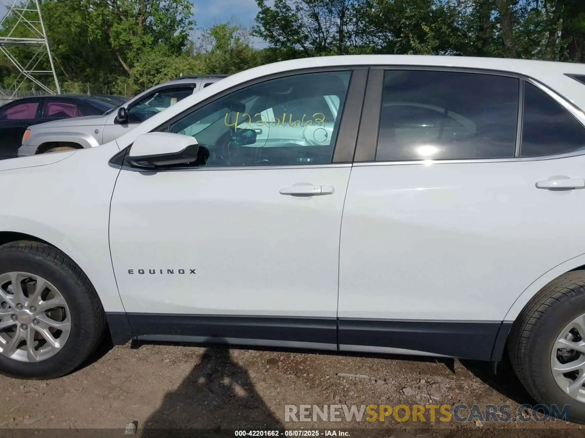 14 fotografías del automóvil dañado 3GNAXUEV3MS179202 CHEVROLET EQUINOX 2021