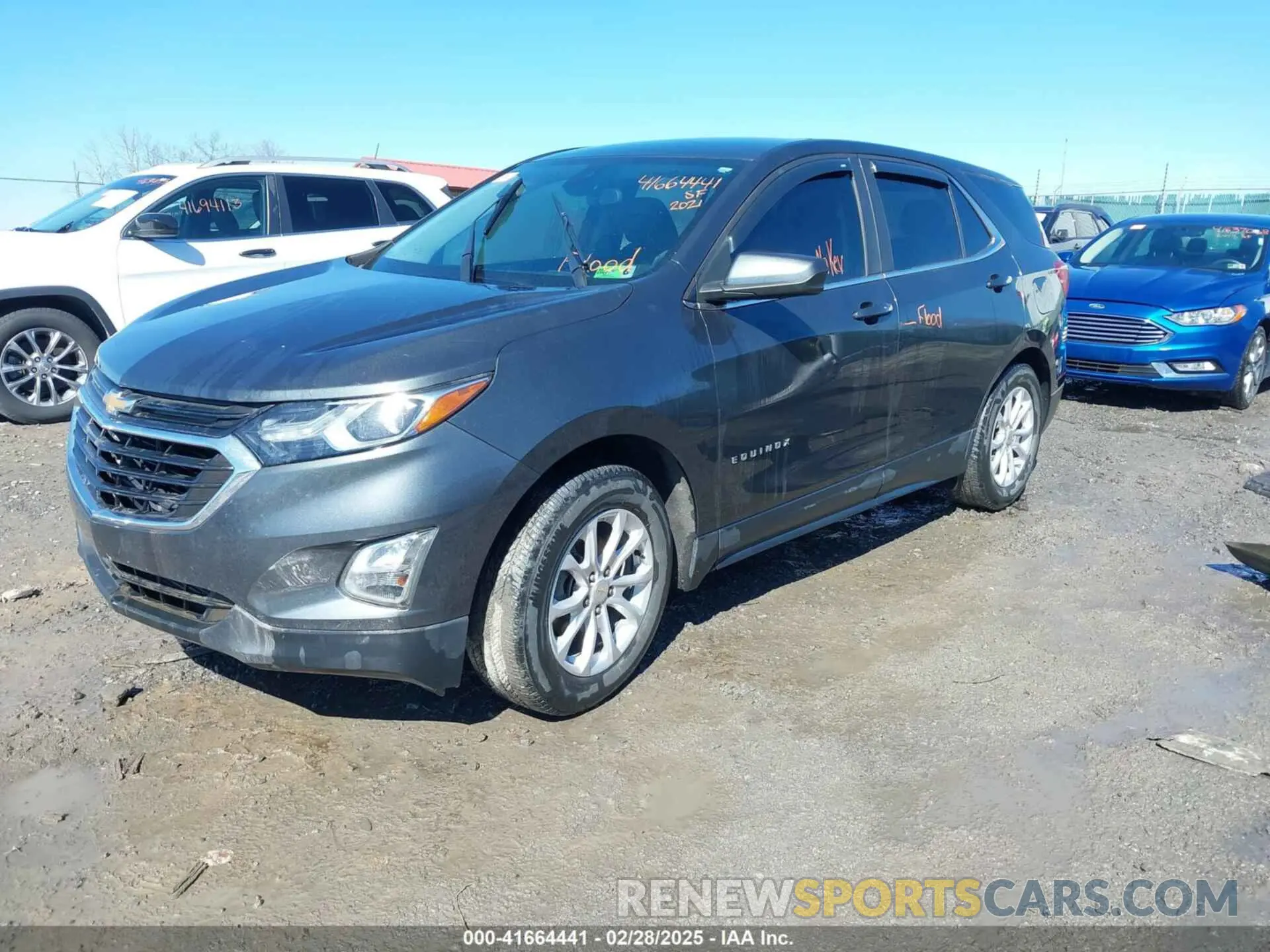 2 fotografías del automóvil dañado 3GNAXUEV4ML378804 CHEVROLET EQUINOX 2021