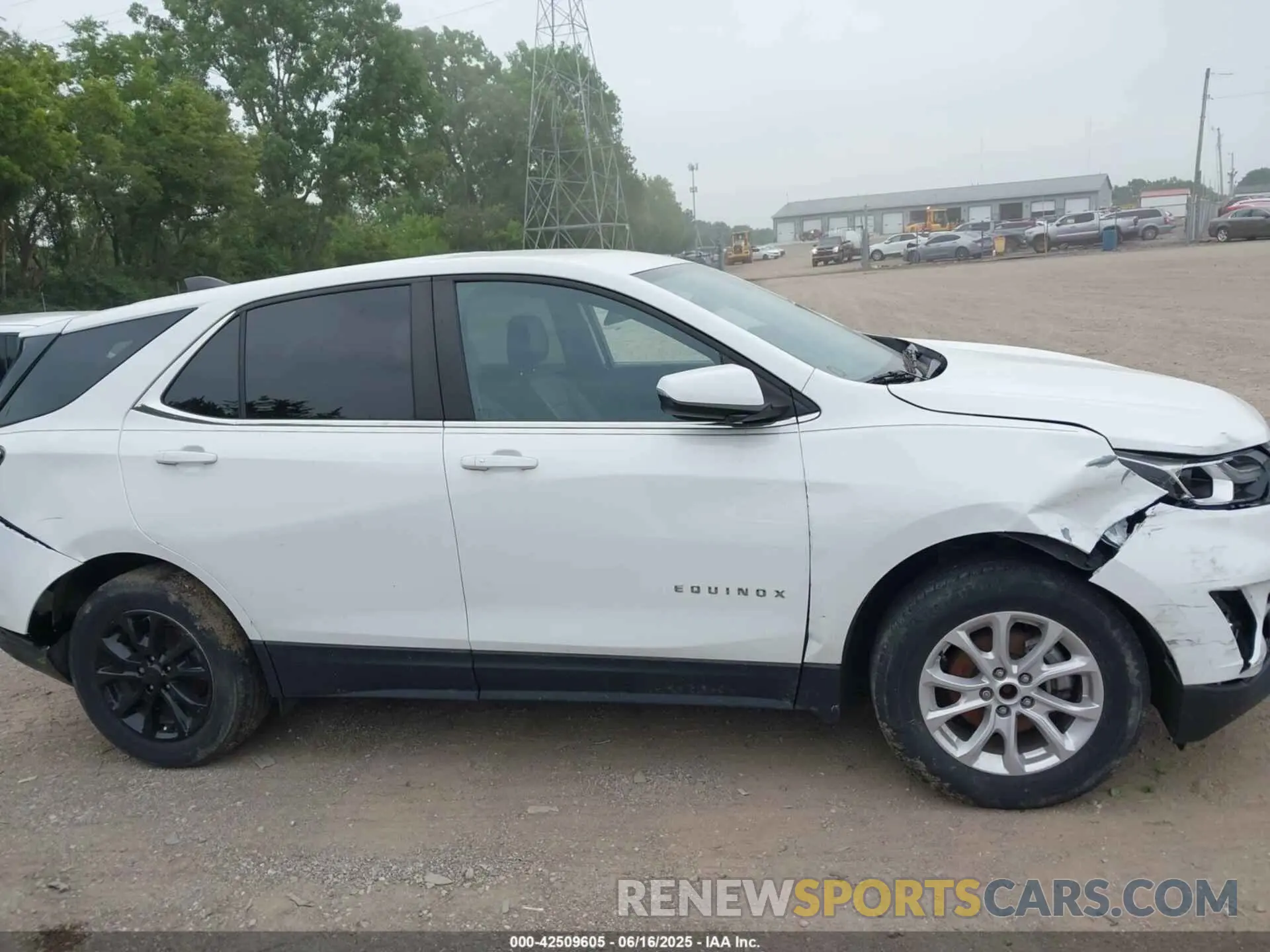 13 fotografías del automóvil dañado 3GNAXUEV4MS107621 CHEVROLET EQUINOX 2021