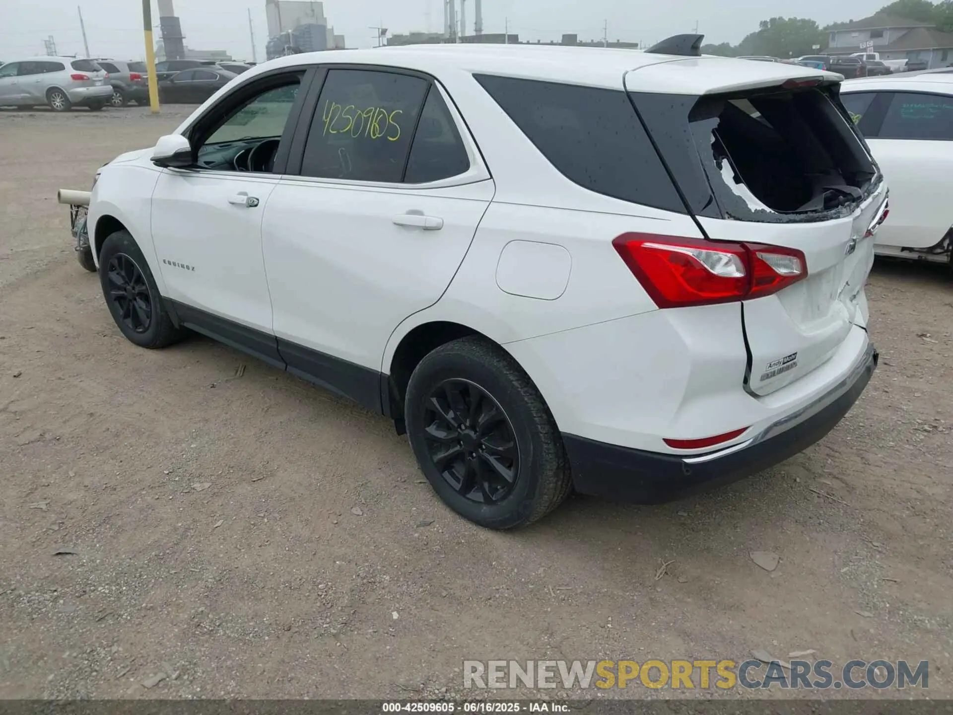 3 fotografías del automóvil dañado 3GNAXUEV4MS107621 CHEVROLET EQUINOX 2021