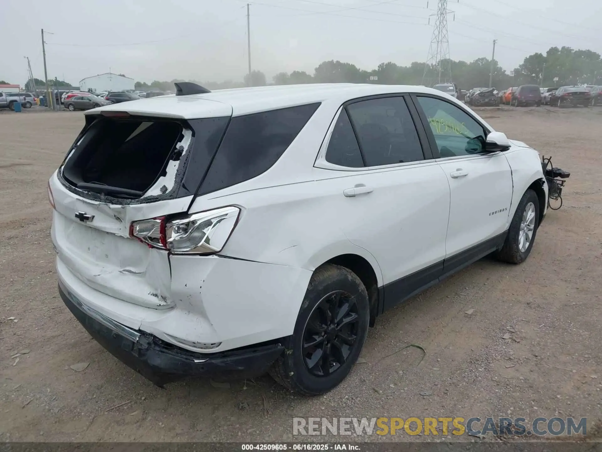 4 fotografías del automóvil dañado 3GNAXUEV4MS107621 CHEVROLET EQUINOX 2021