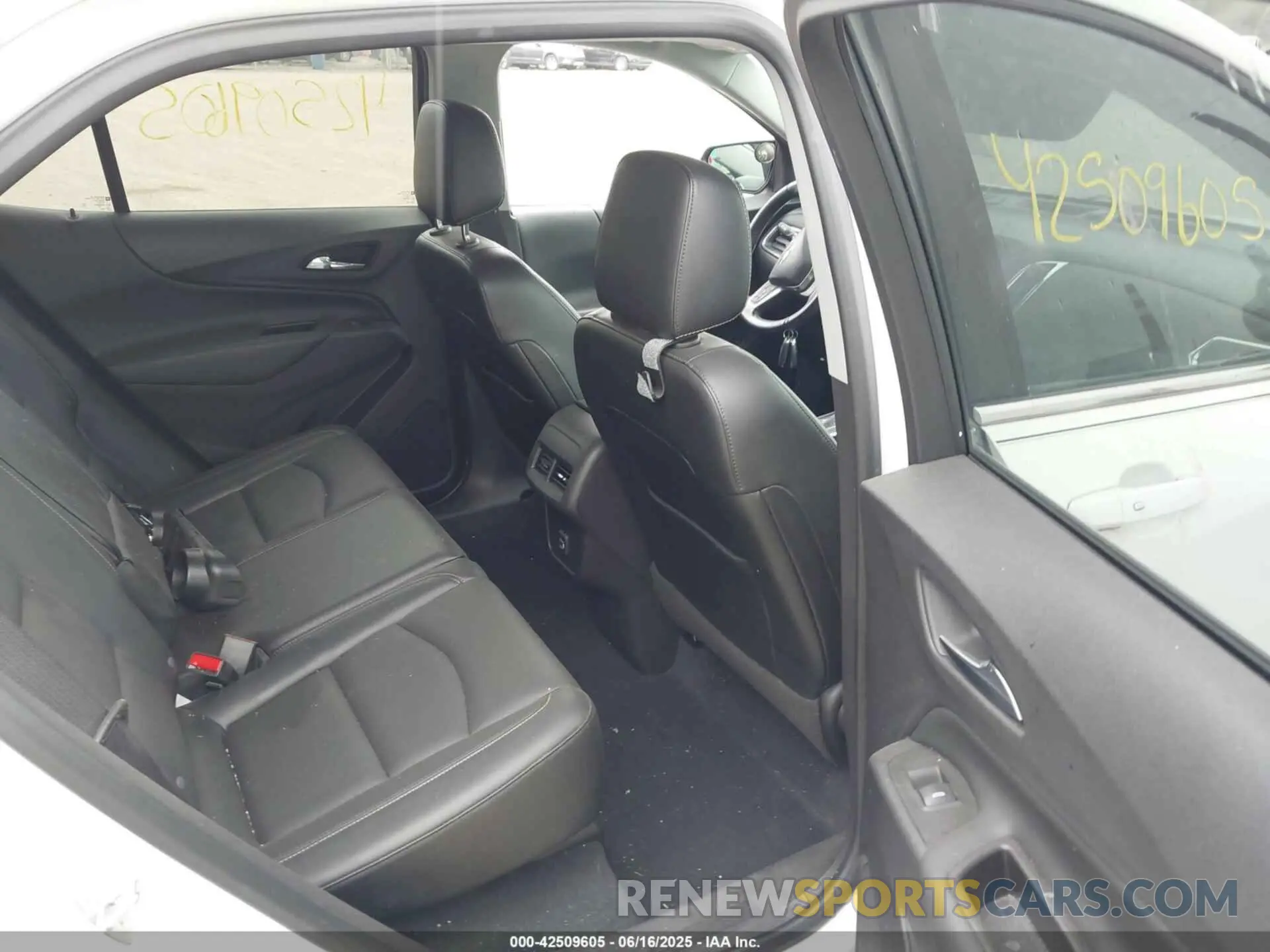 8 fotografías del automóvil dañado 3GNAXUEV4MS107621 CHEVROLET EQUINOX 2021