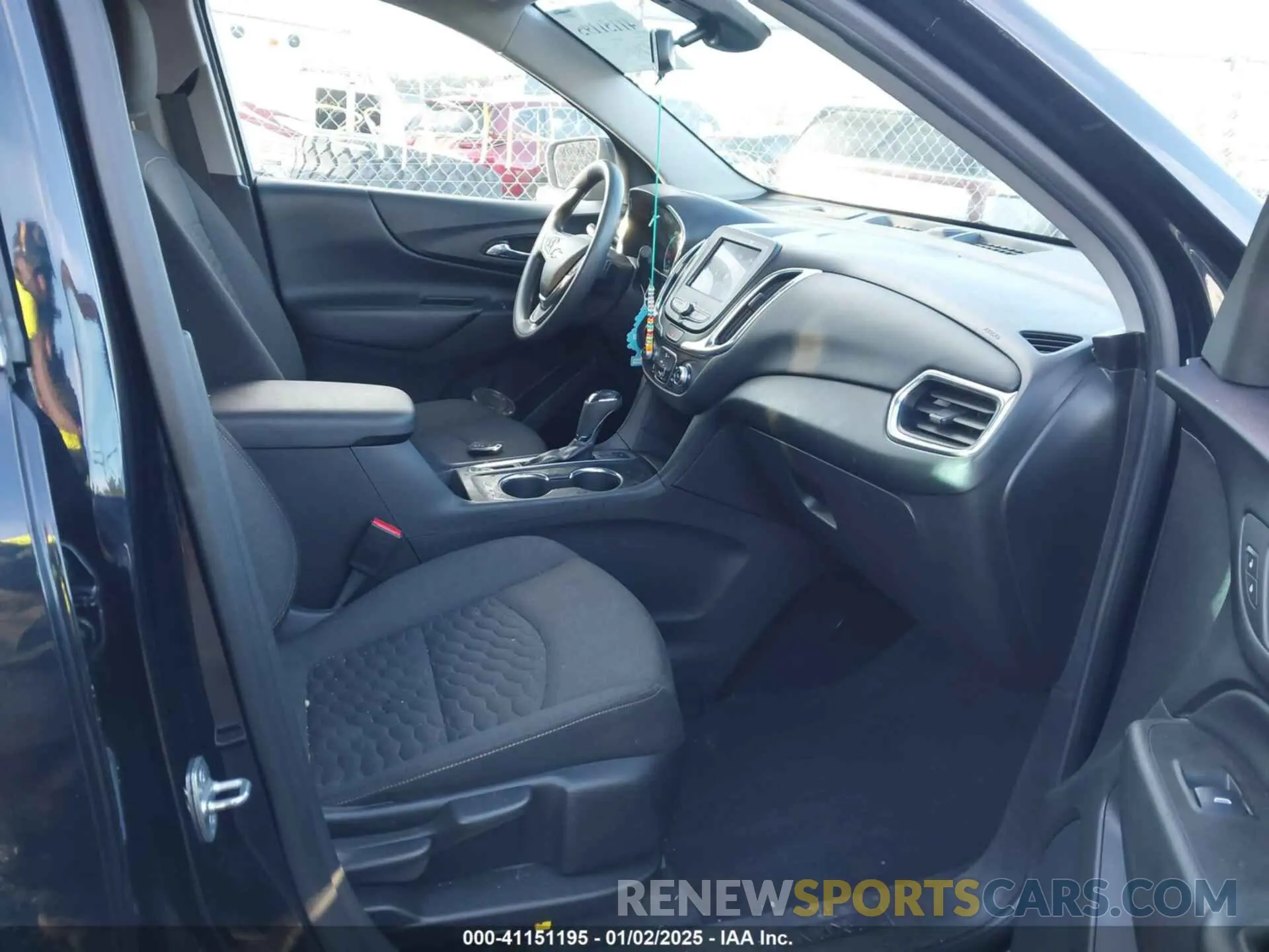 5 fotografías del automóvil dañado 3GNAXUEV5MS105716 CHEVROLET EQUINOX 2021