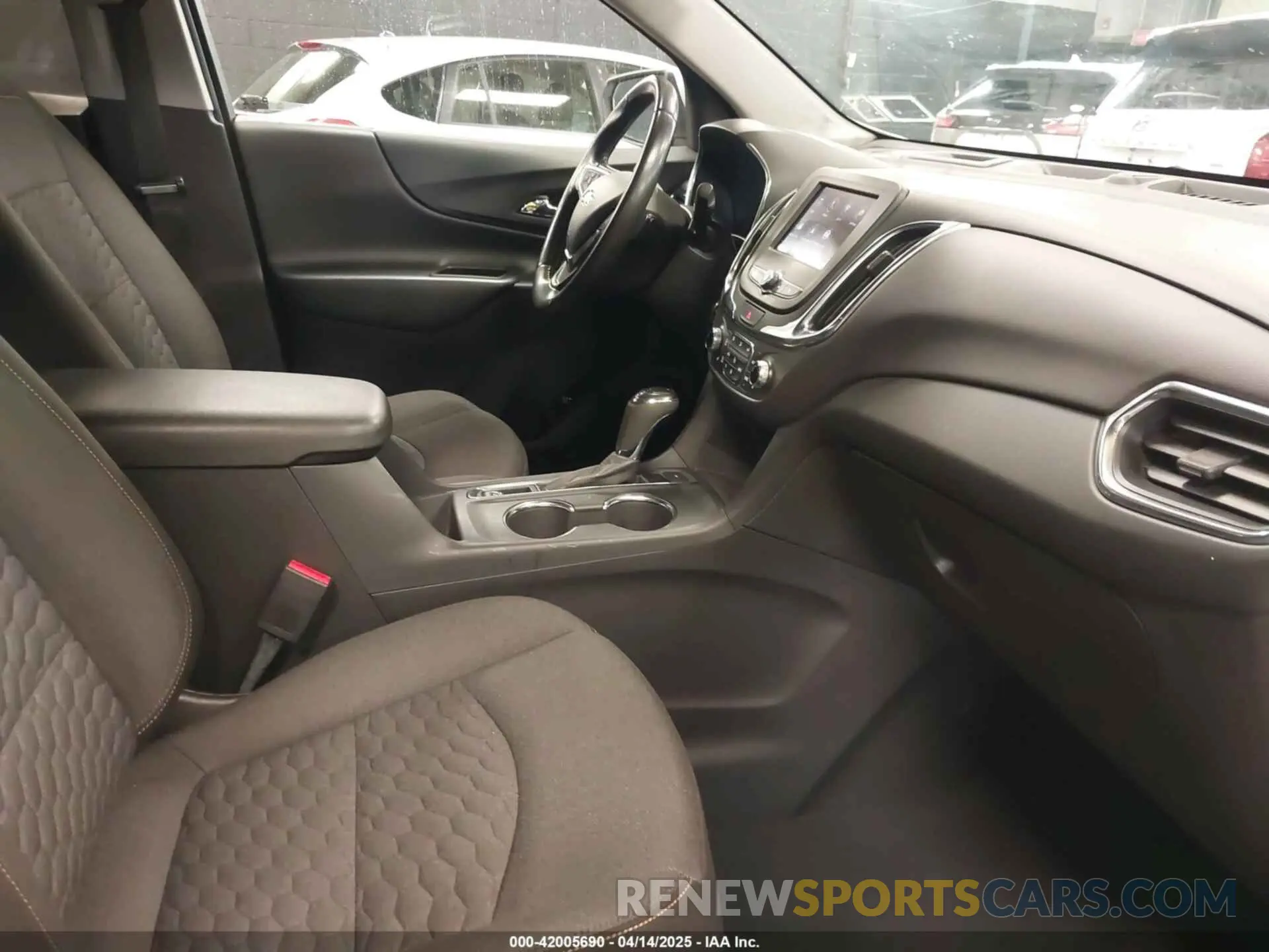 5 fotografías del automóvil dañado 3GNAXUEV6MS139857 CHEVROLET EQUINOX 2021
