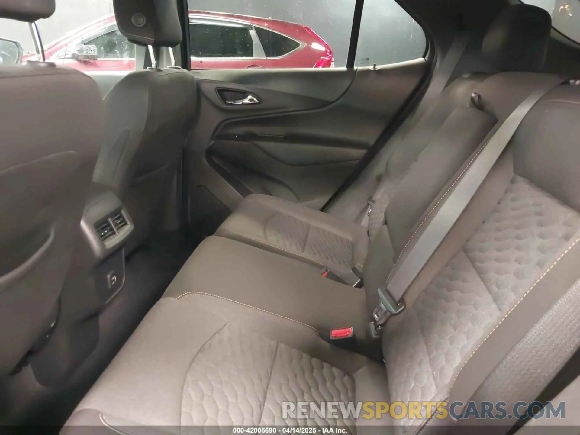 8 fotografías del automóvil dañado 3GNAXUEV6MS139857 CHEVROLET EQUINOX 2021