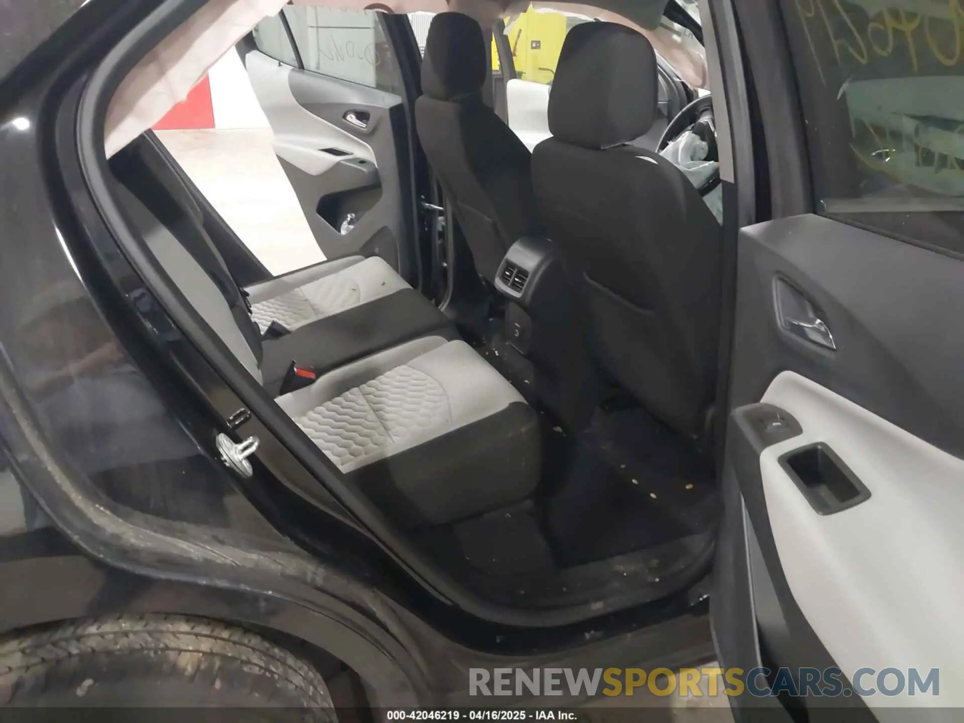 8 fotografías del automóvil dañado 3GNAXUEV7ML399047 CHEVROLET EQUINOX 2021