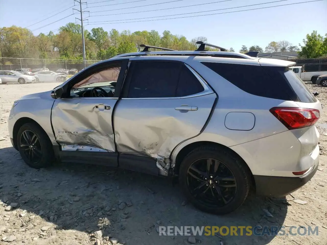 2 fotografías del automóvil dañado 3GNAXUEV9ML324401 CHEVROLET EQUINOX 2021