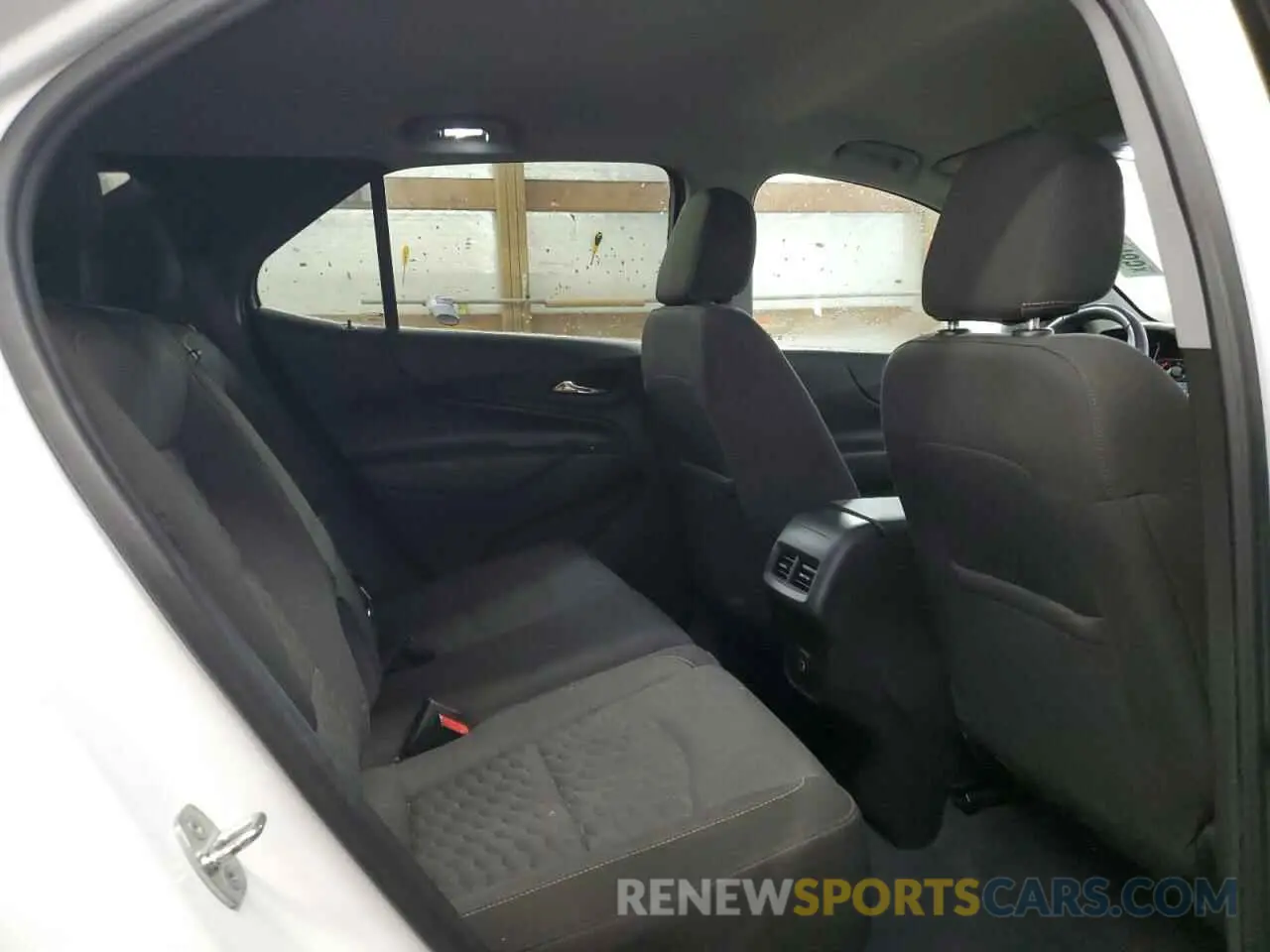 10 fotografías del automóvil dañado 3GNAXUEV9MS178622 CHEVROLET EQUINOX 2021