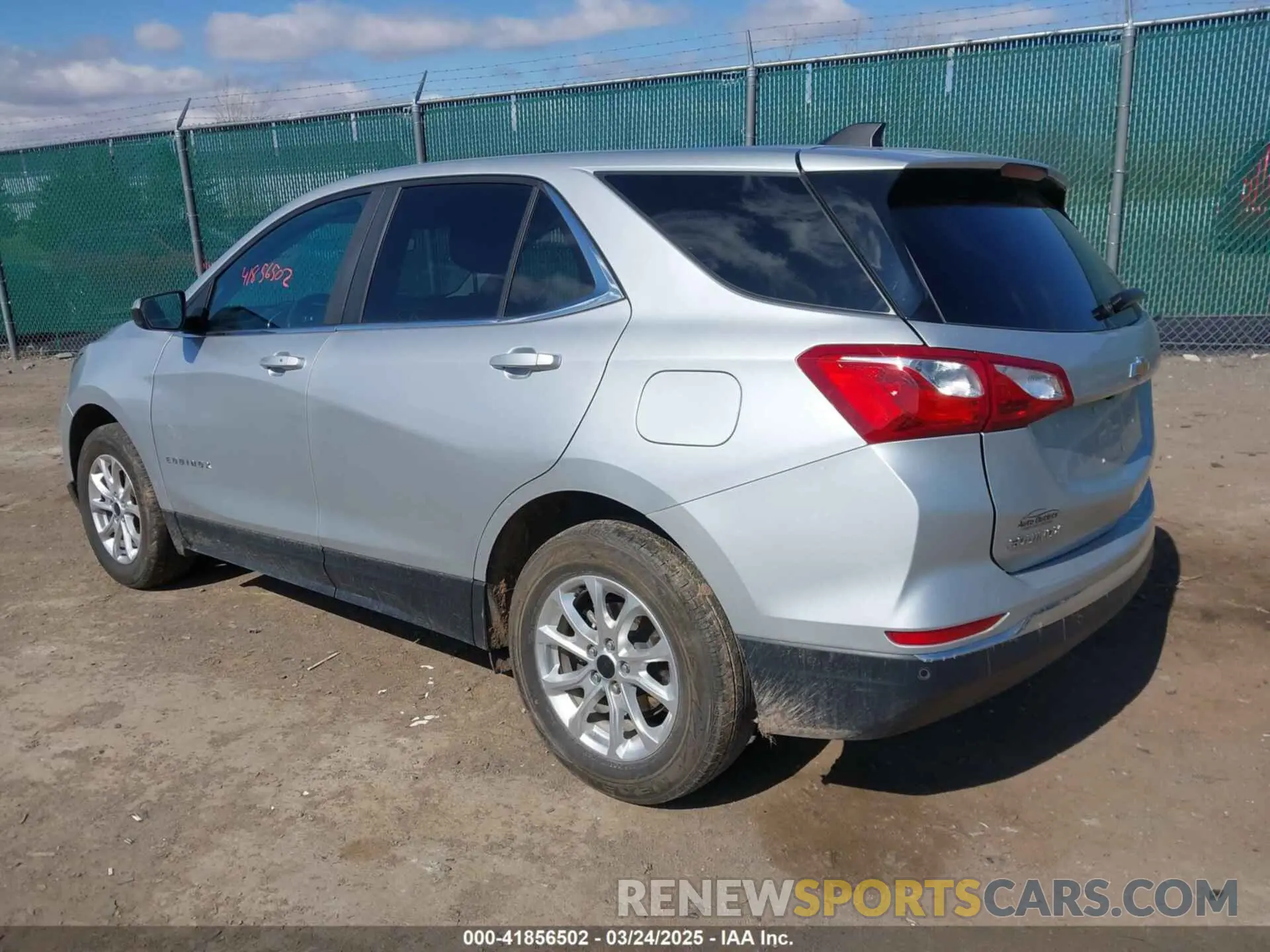 3 fotografías del automóvil dañado 3GNAXUEV9MS180984 CHEVROLET EQUINOX 2021