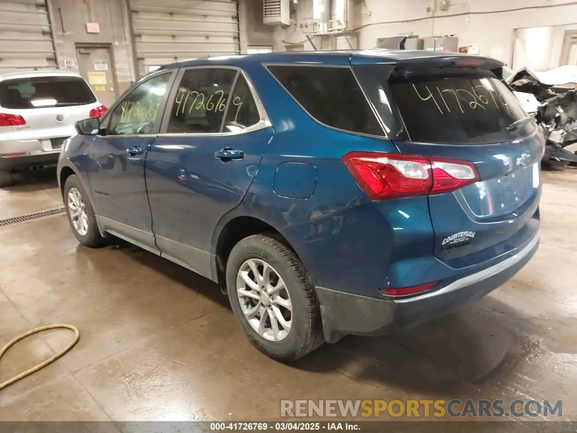3 fotografías del automóvil dañado 3GNAXUEVXML362462 CHEVROLET EQUINOX 2021