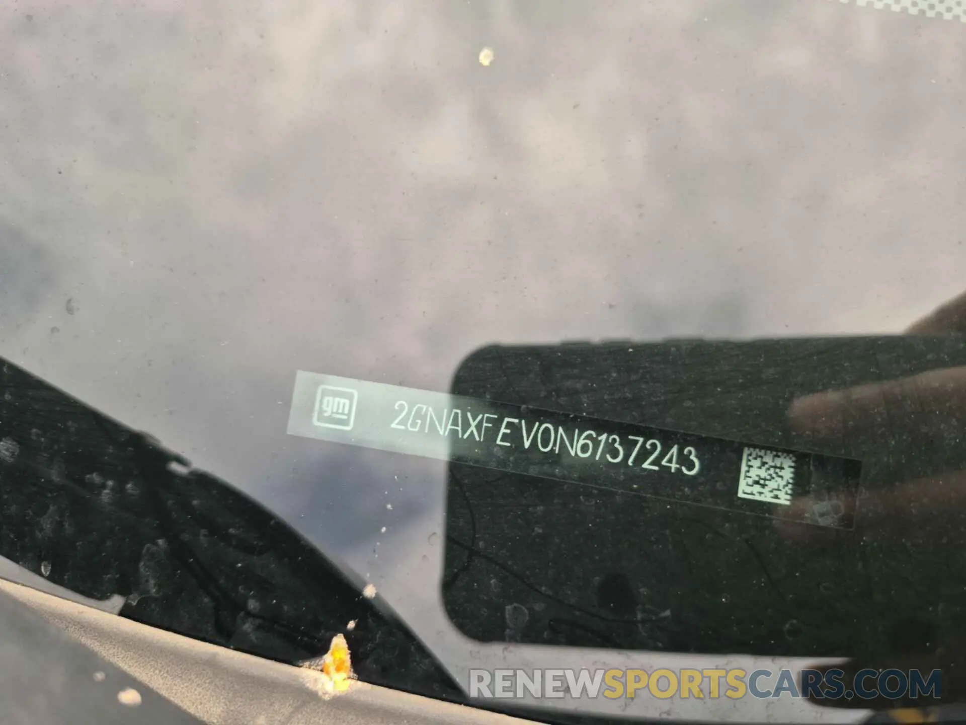 12 fotografías del automóvil dañado 2GNAXFEV0N6137243 CHEVROLET EQUINOX 2022