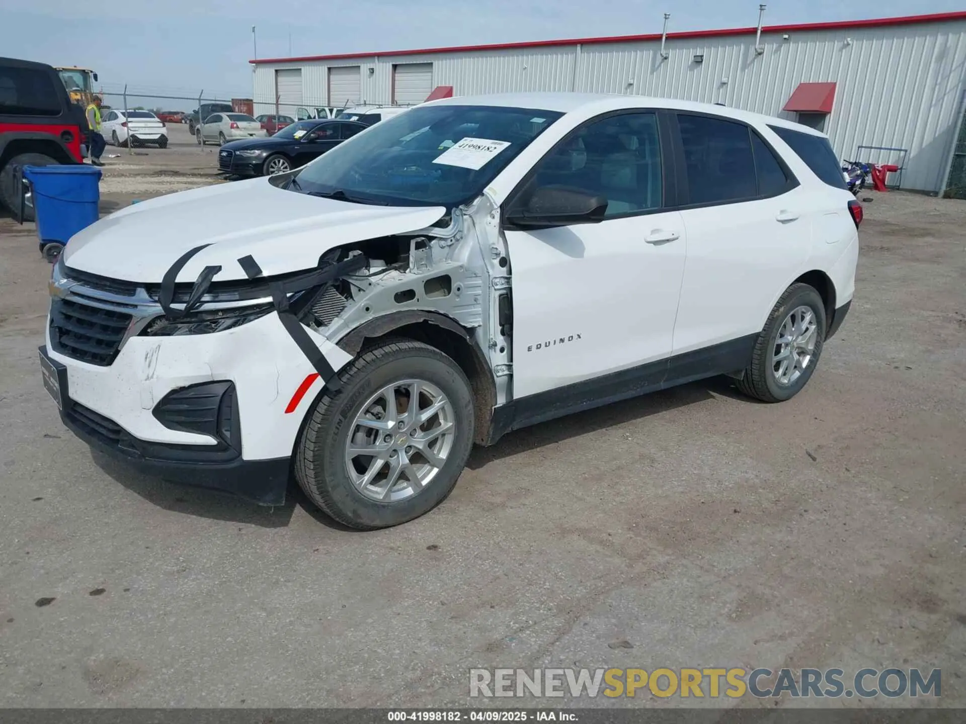 2 fotografías del automóvil dañado 2GNAXFEV3N6146731 CHEVROLET EQUINOX 2022